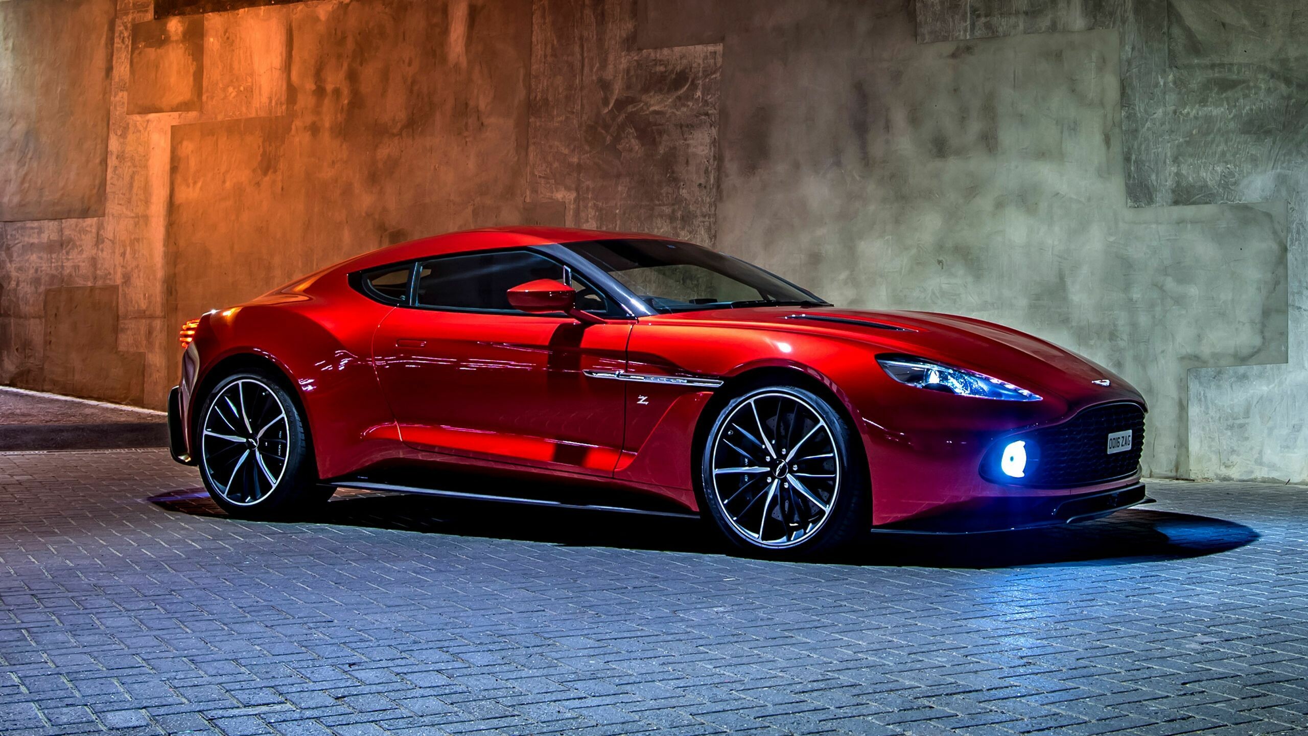 Aston Martin Vanquish, Automotive perfection, Luxurious visuals, Astonishing wallpapers, 2560x1440 HD Desktop