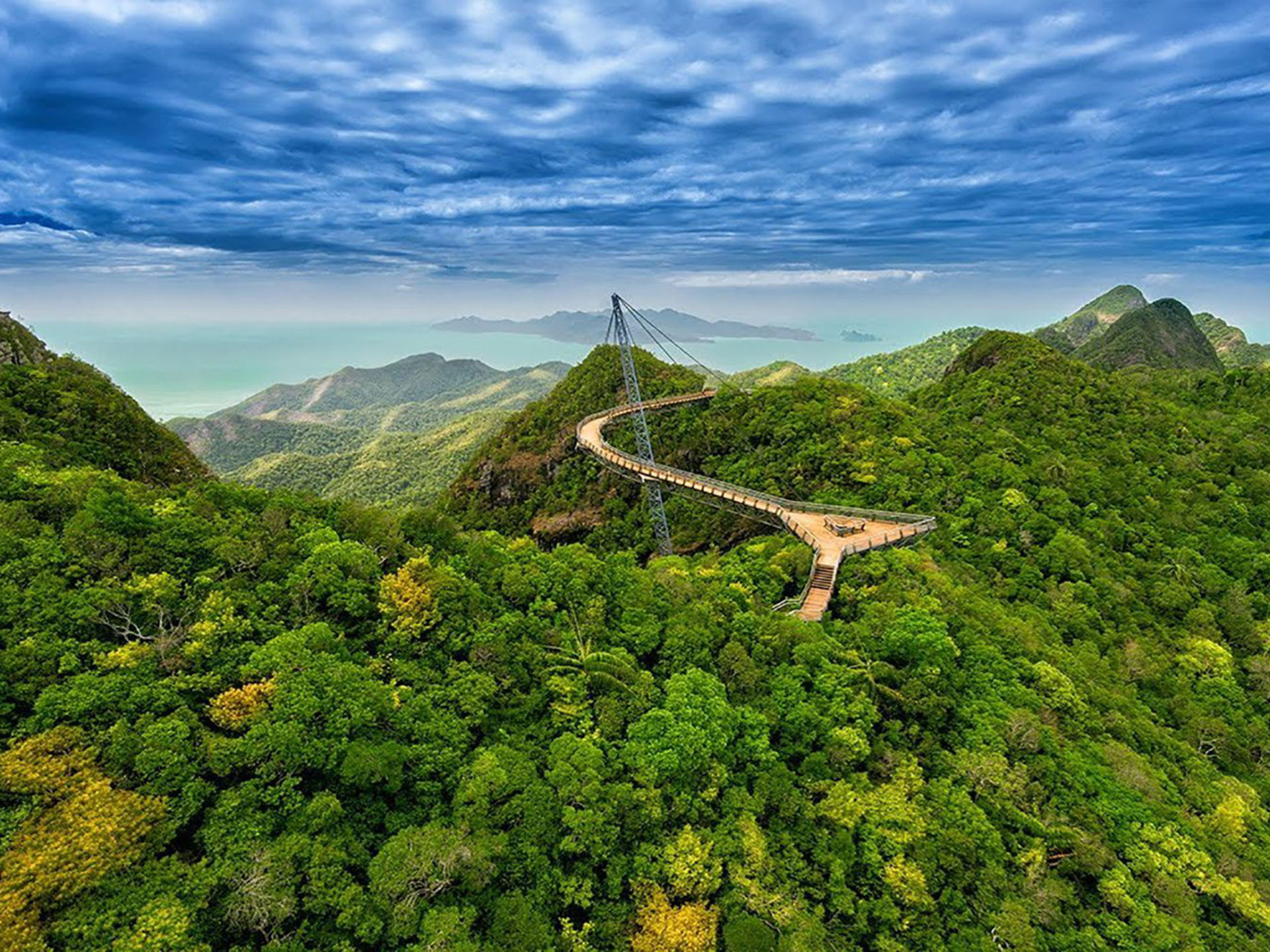 Langkawi Travels, Sky blue green forest, Malaysia wallpaper, 1920x1440 HD Desktop