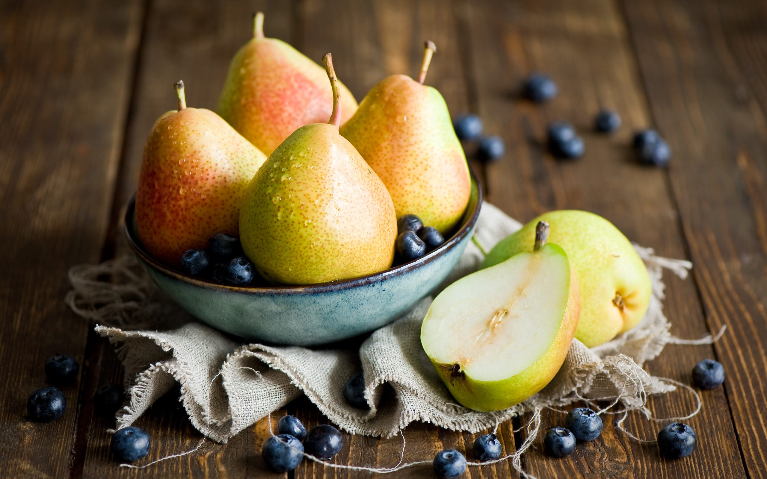 Blueberries, Pear Wallpaper, 2560x1600 HD Desktop