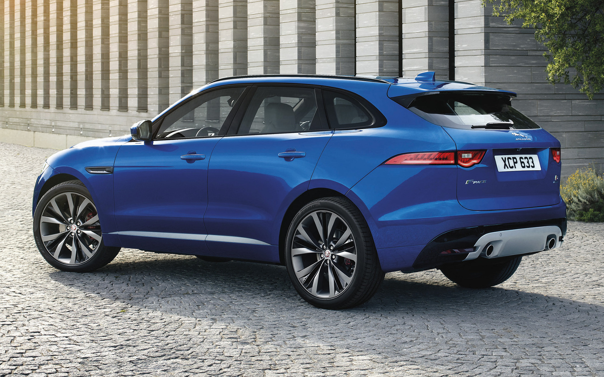 Jaguar F-PACE, HD images, Car pixel, Luxury SUV beauty, 1920x1200 HD Desktop