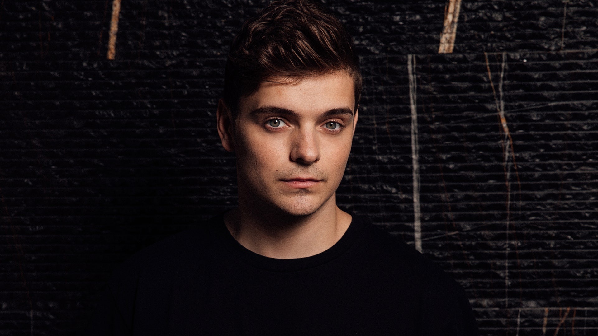 Martin Garrix, Parents' support, British GQ, 1920x1080 Full HD Desktop