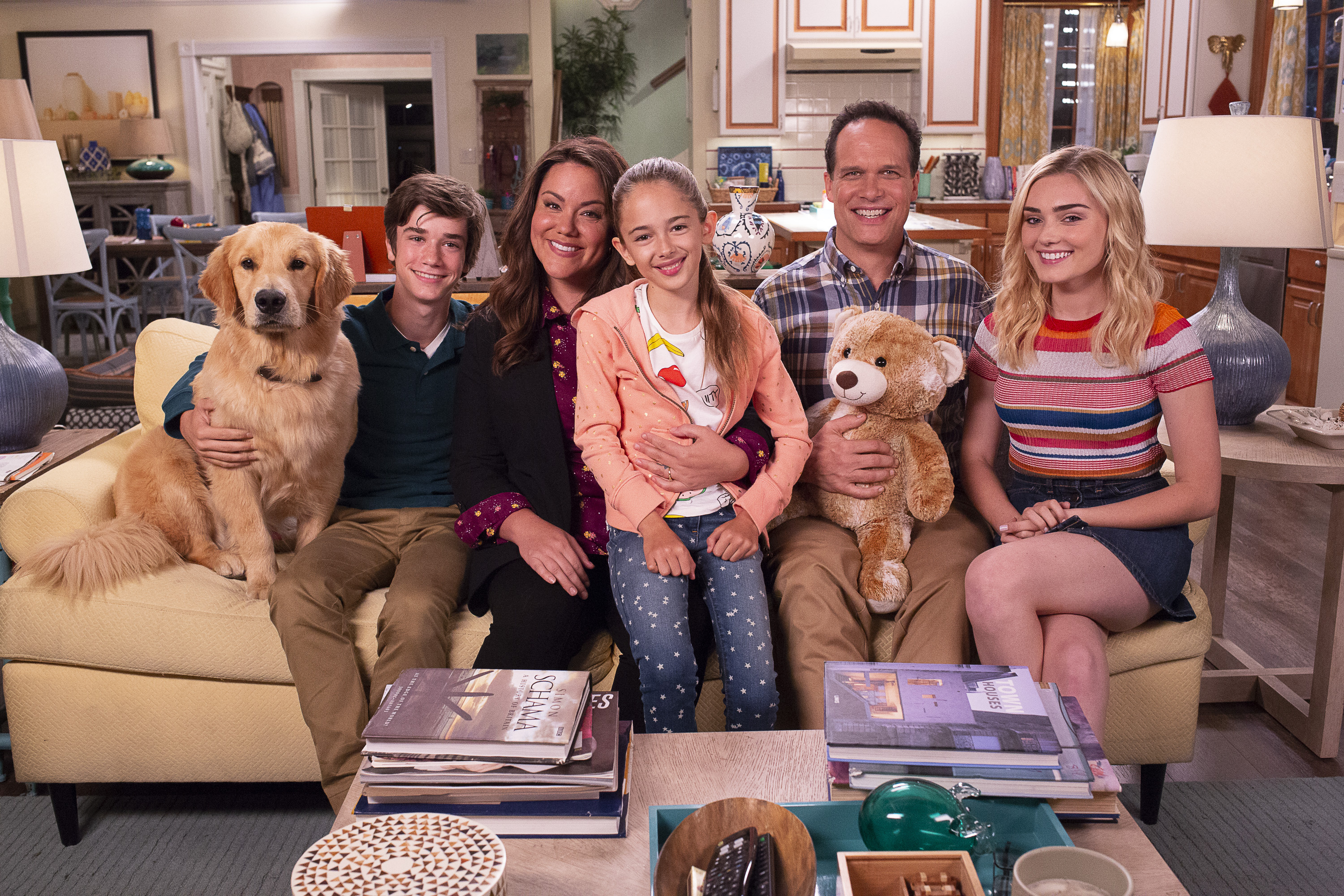 American Housewife, ABC TV show, Canceled, Season 4 release date, 3000x2000 HD Desktop