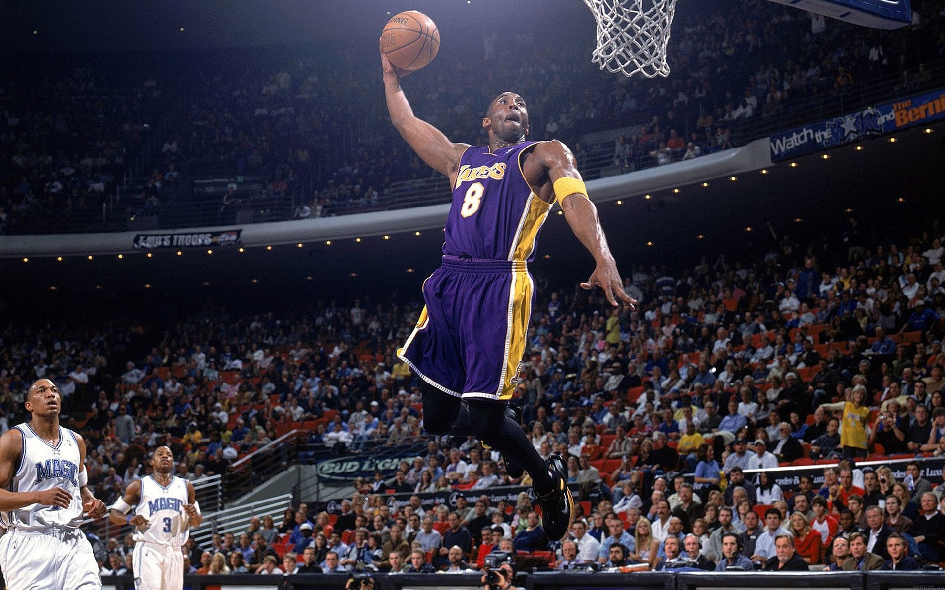 Kobe Bryant slam dunk, Los Angeles Lakers uniform, Orlando Magic players, HD Desktop wallpaper
