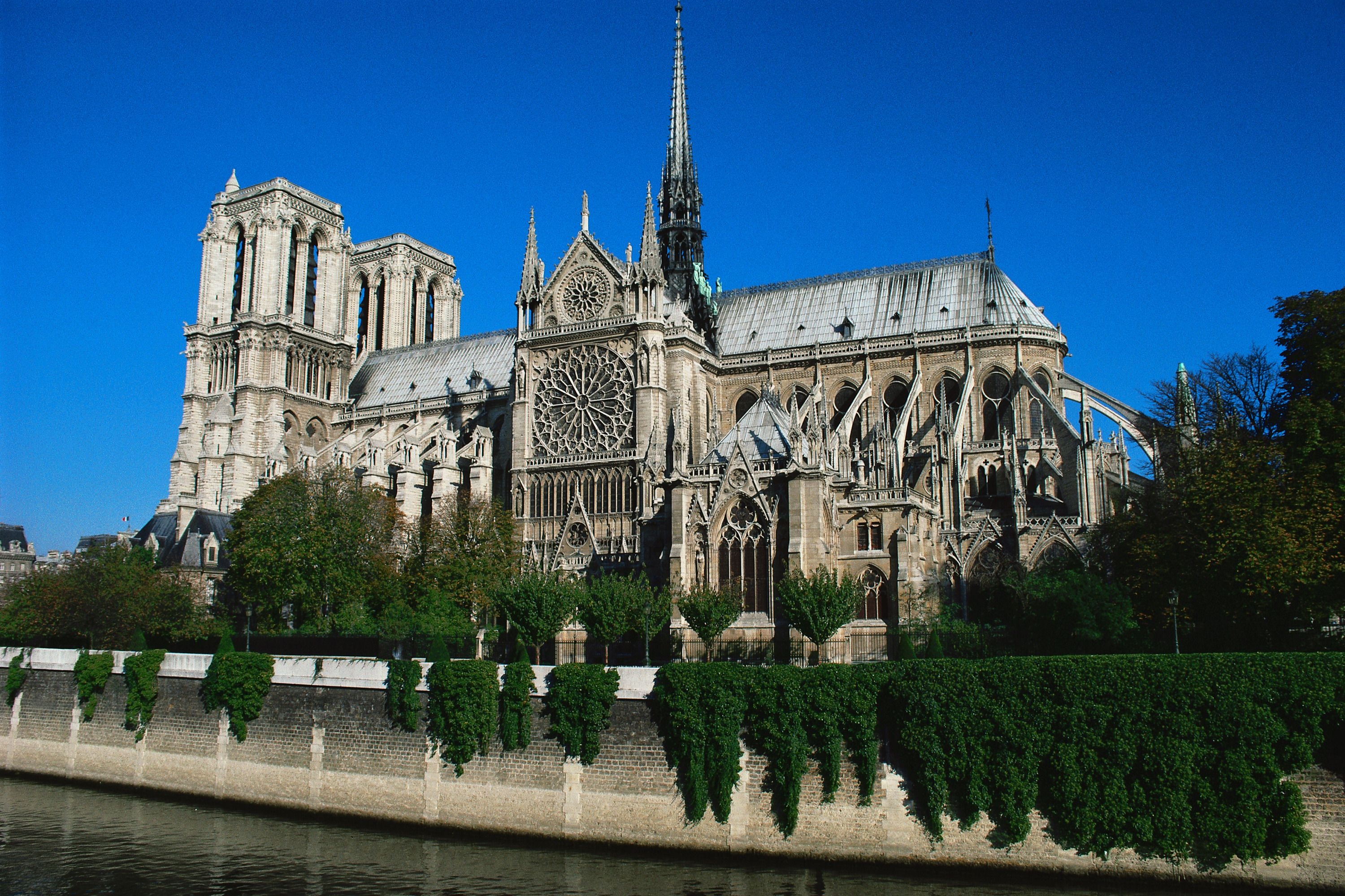 Notre Dame cathedral, Parisian gem, High definition wallpapers, Iconic French landmark, 3000x2000 HD Desktop