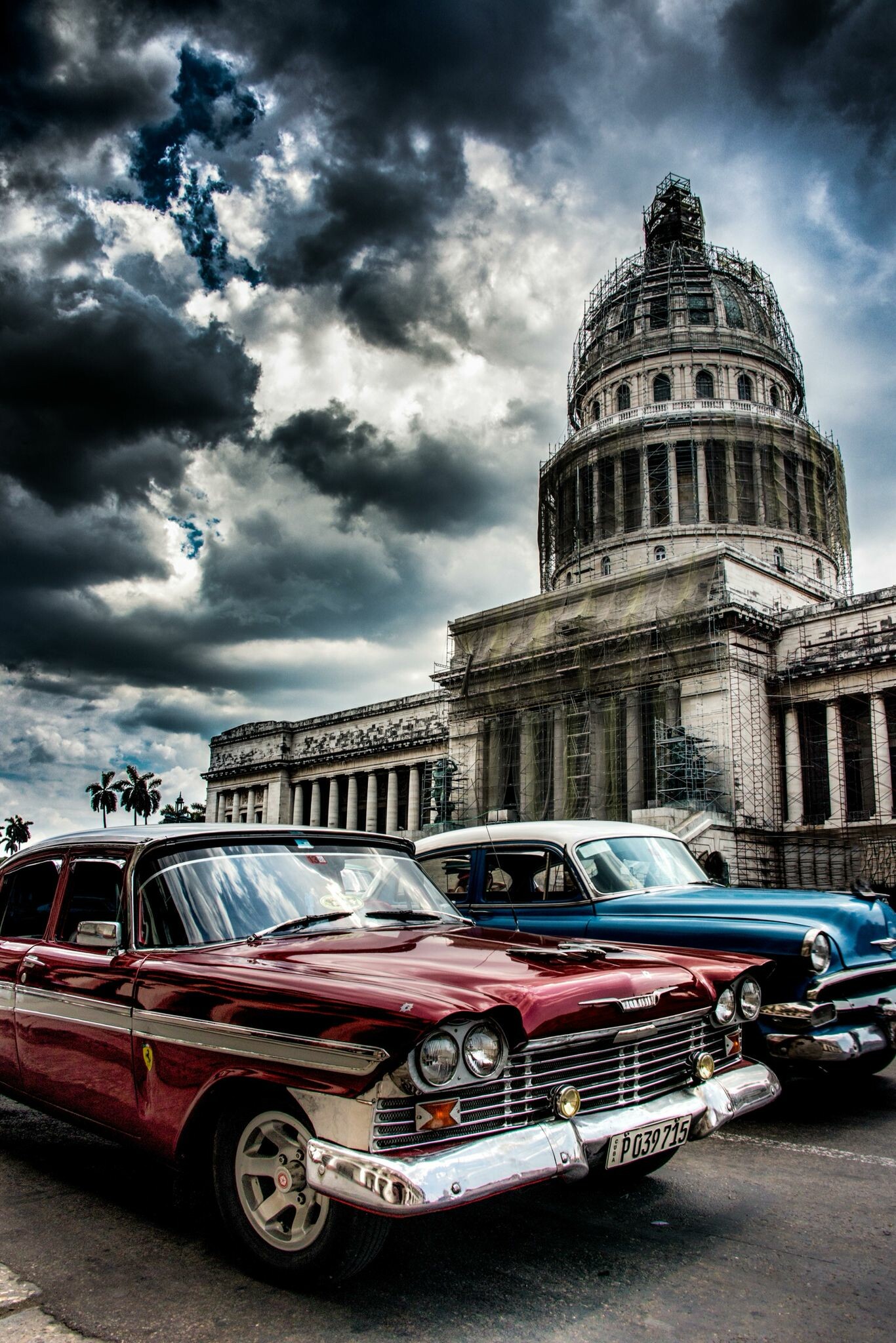 Havana's Capitol building, Iconic Havana, Cuban capital, Architectural splendor, 1370x2050 HD Phone