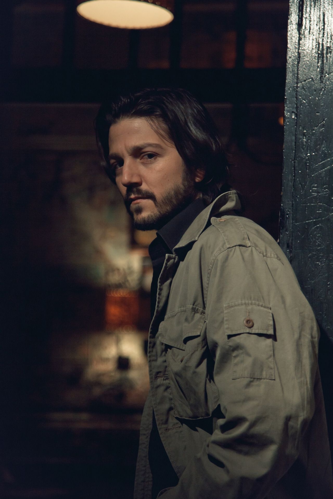 Diego Luna, Amazing ideas, Admirable creativity, Awe-inspiring talent, 1280x1920 HD Phone