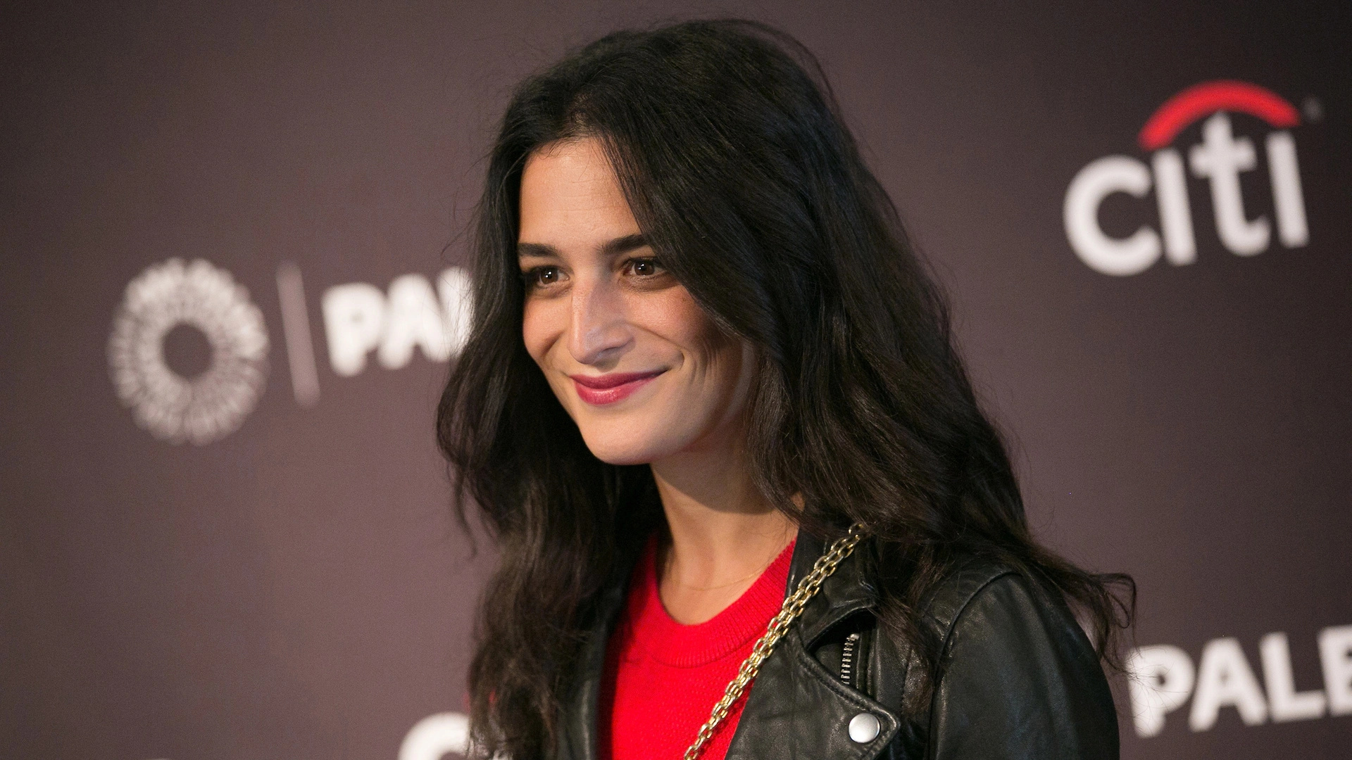 Jenny Slate Movies, Open to falling in love, Jenny Slate, Sheknows, 1920x1080 Full HD Desktop