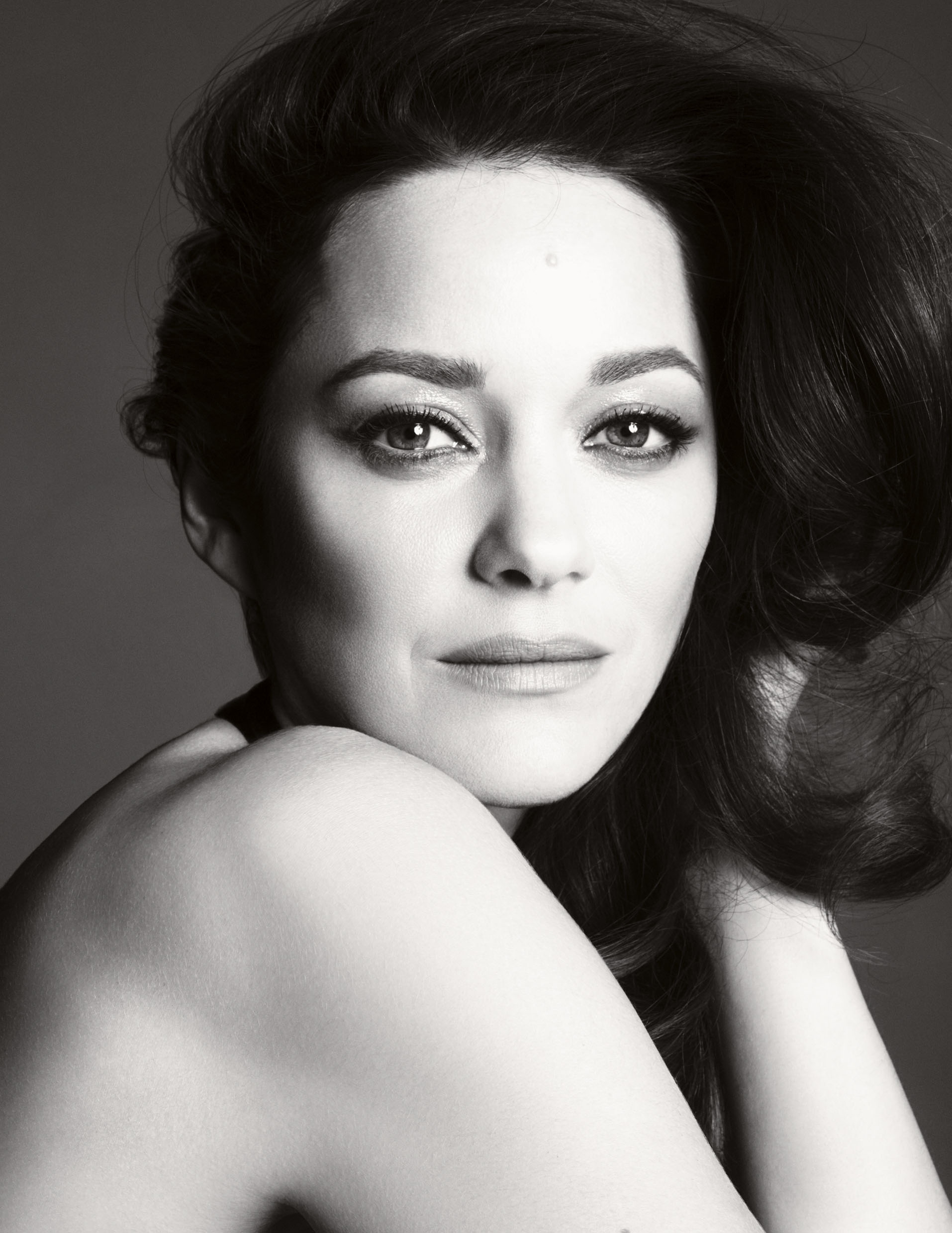 Marion Cotillard, Edith Piaf, N5 Zoe magazine, French actress, 1920x2480 HD Phone