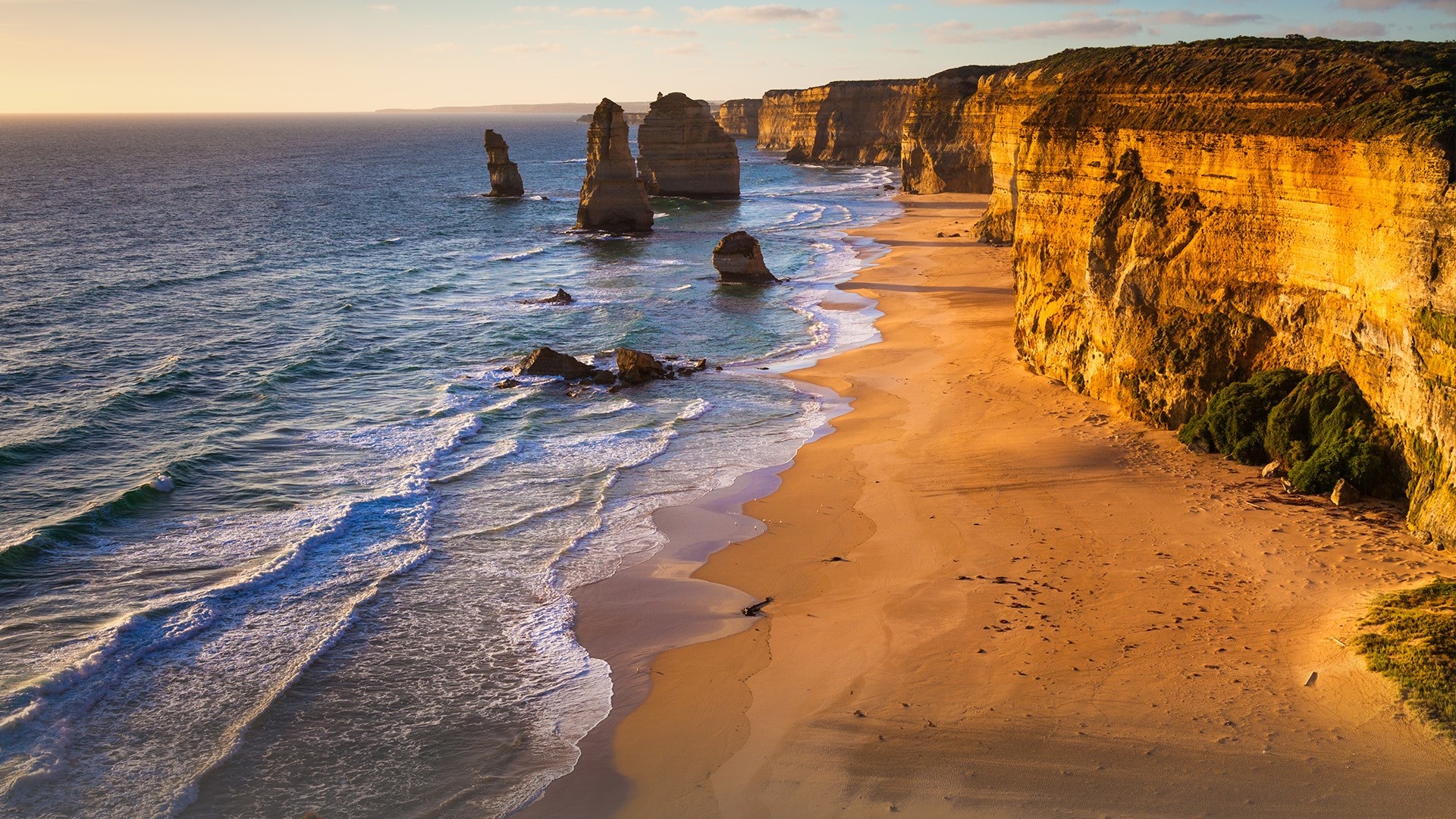 Sunset view, Coast of Twelve Apostles, Great Ocean Road, Port Campbell, 1920x1080 Full HD Desktop