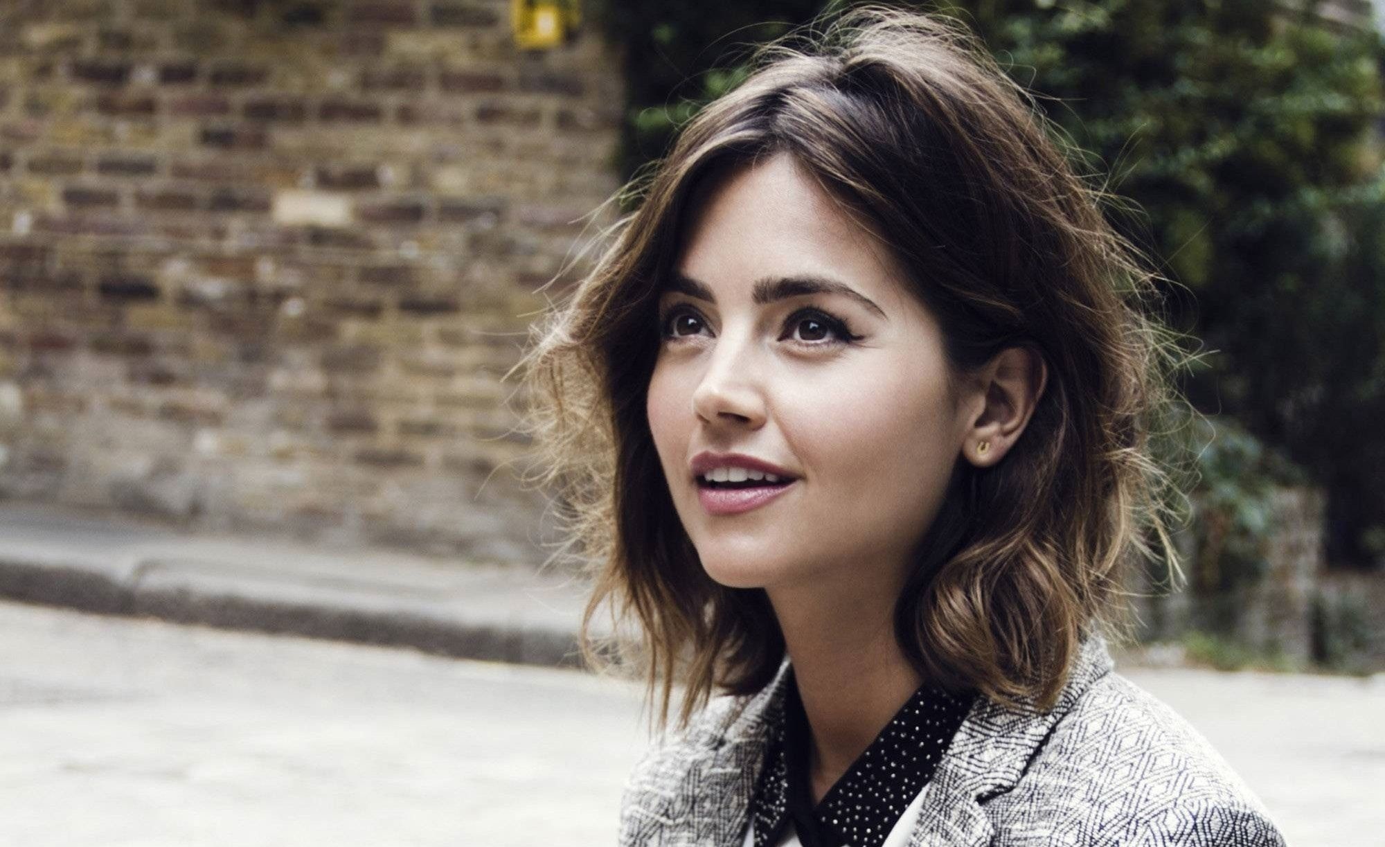 Jenna Coleman, Stunning wallpapers, Top backgrounds, Celeb beauty, 2000x1230 HD Desktop