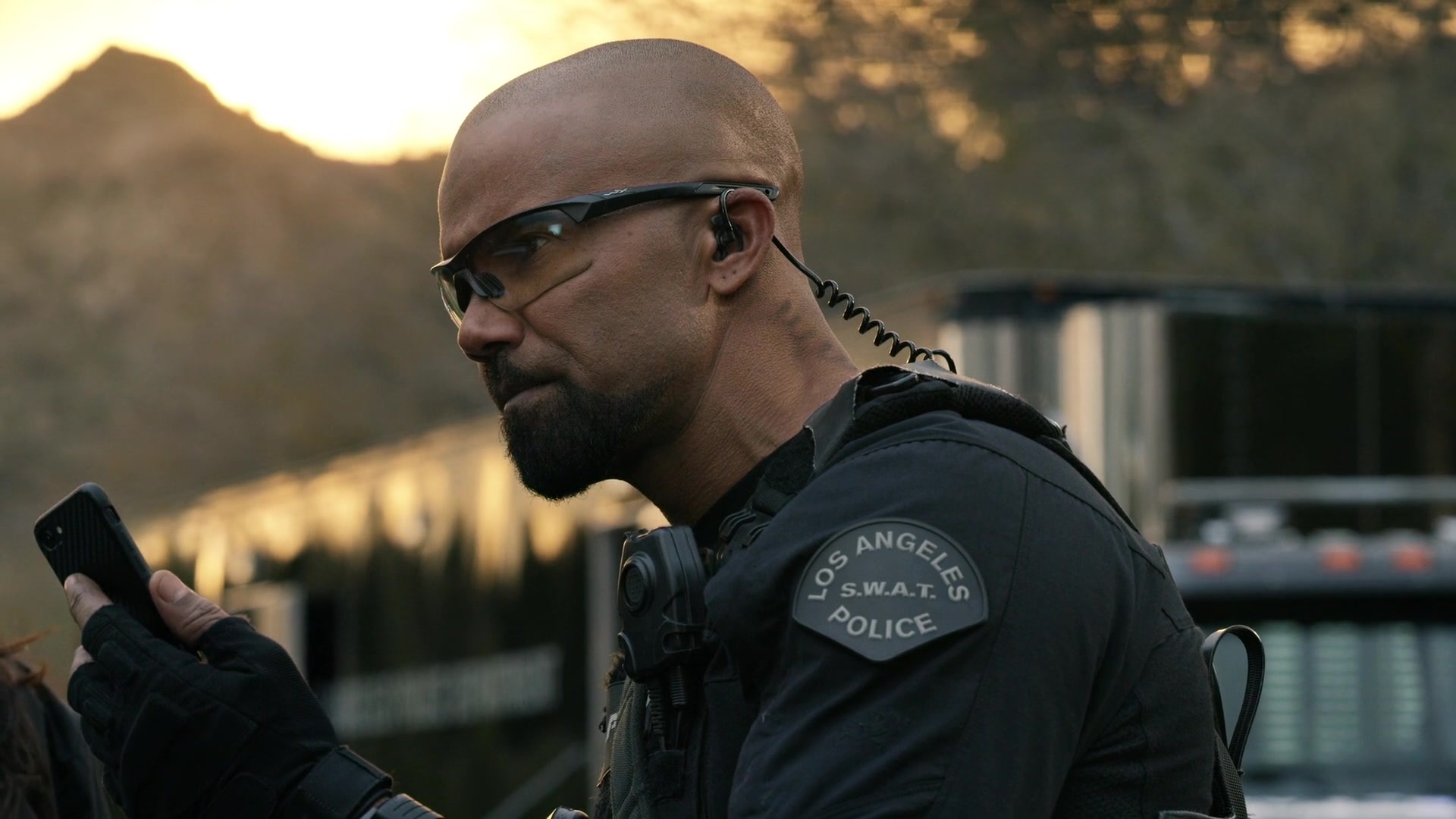 S.W.A.T. TV Series, Wiley X glasses, Shemar Moore, Cash Flow, 1920x1080 Full HD Desktop