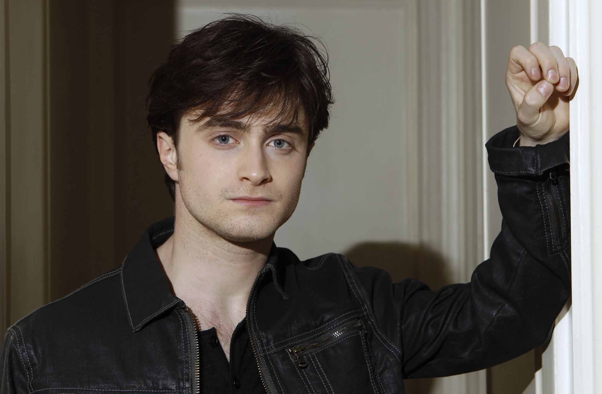 Daniel Radcliffe, Desktop, HD wallpaper, 55520px, 2050x1340 HD Desktop