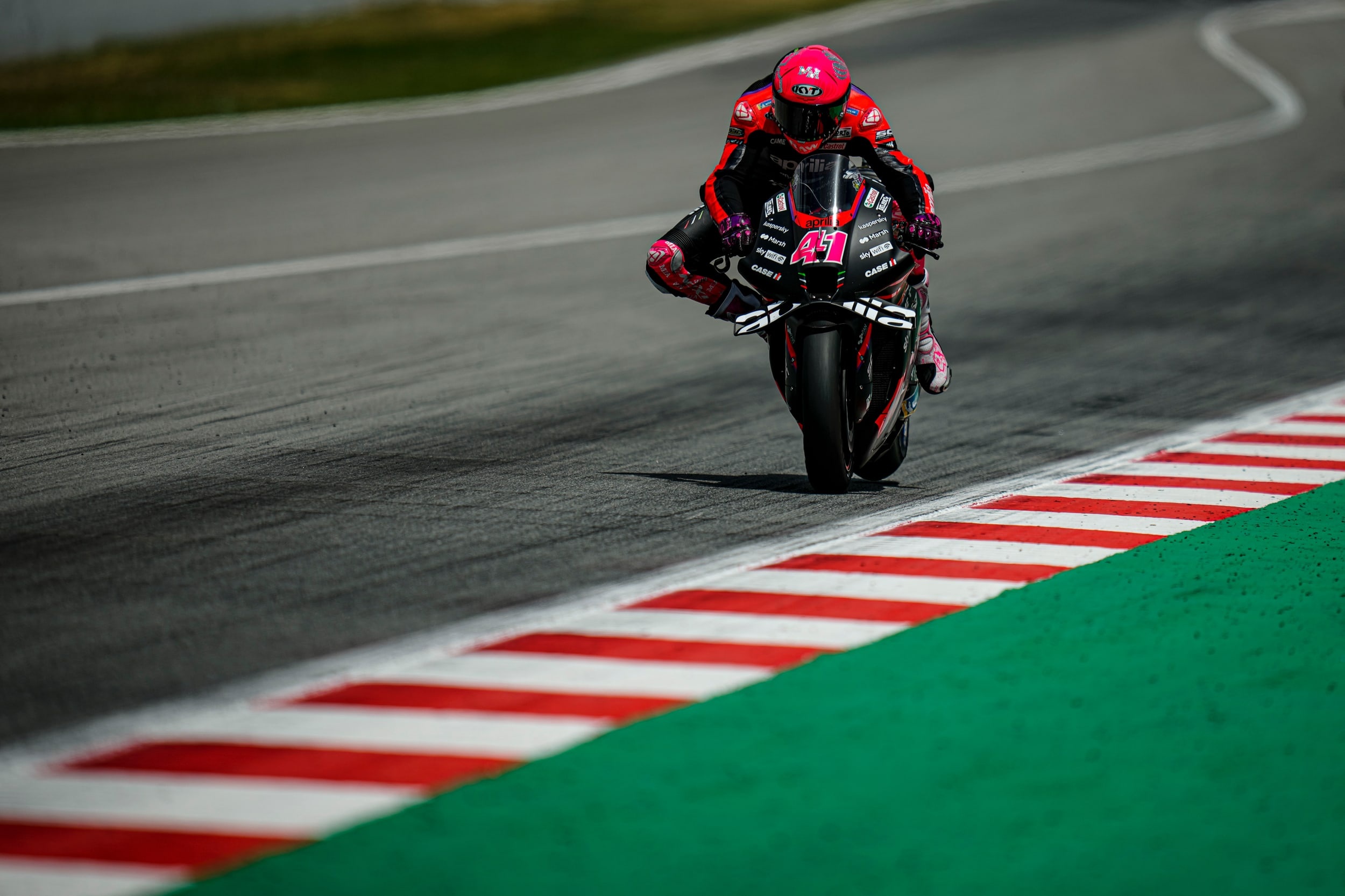 Aleix Espargaro number 41, Aprilia RS-GP black livery, MotoGP head-on beside kerb, HD Desktop wallpaper
