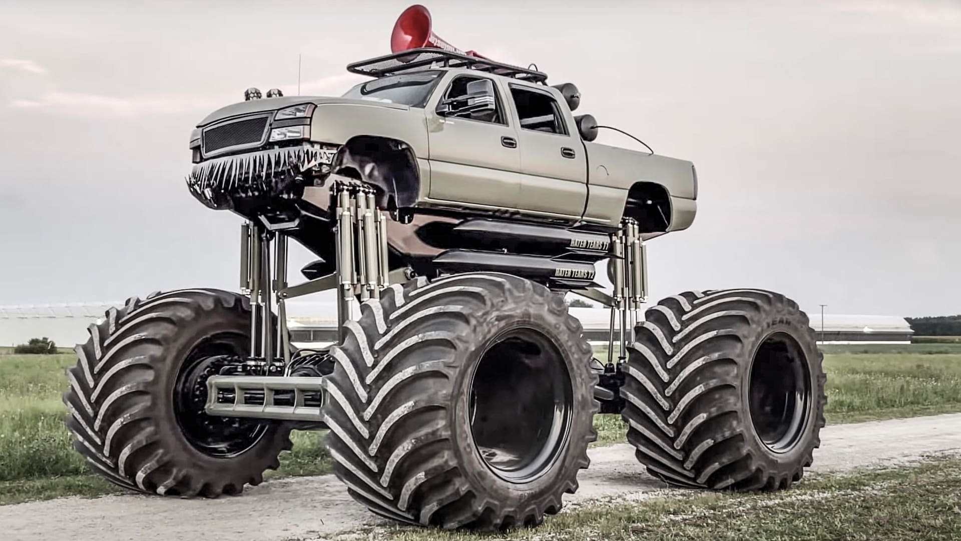 Monster Truck, MonsterMax 2, Twin diesel beast, World's biggest monster truck, 1920x1090 HD Desktop