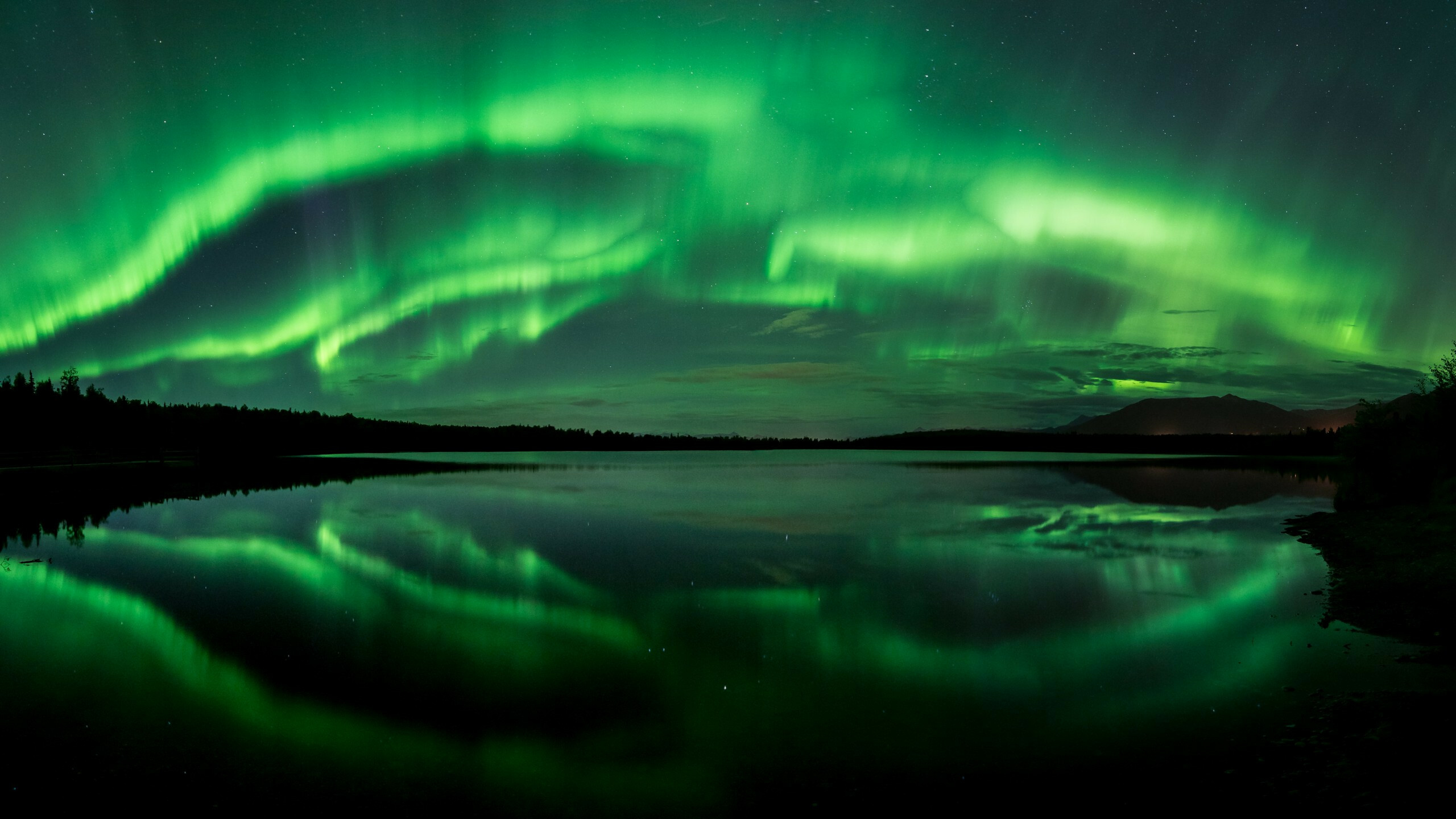 Alaska, Aurora Borealis Wallpaper, 2560x1440 HD Desktop