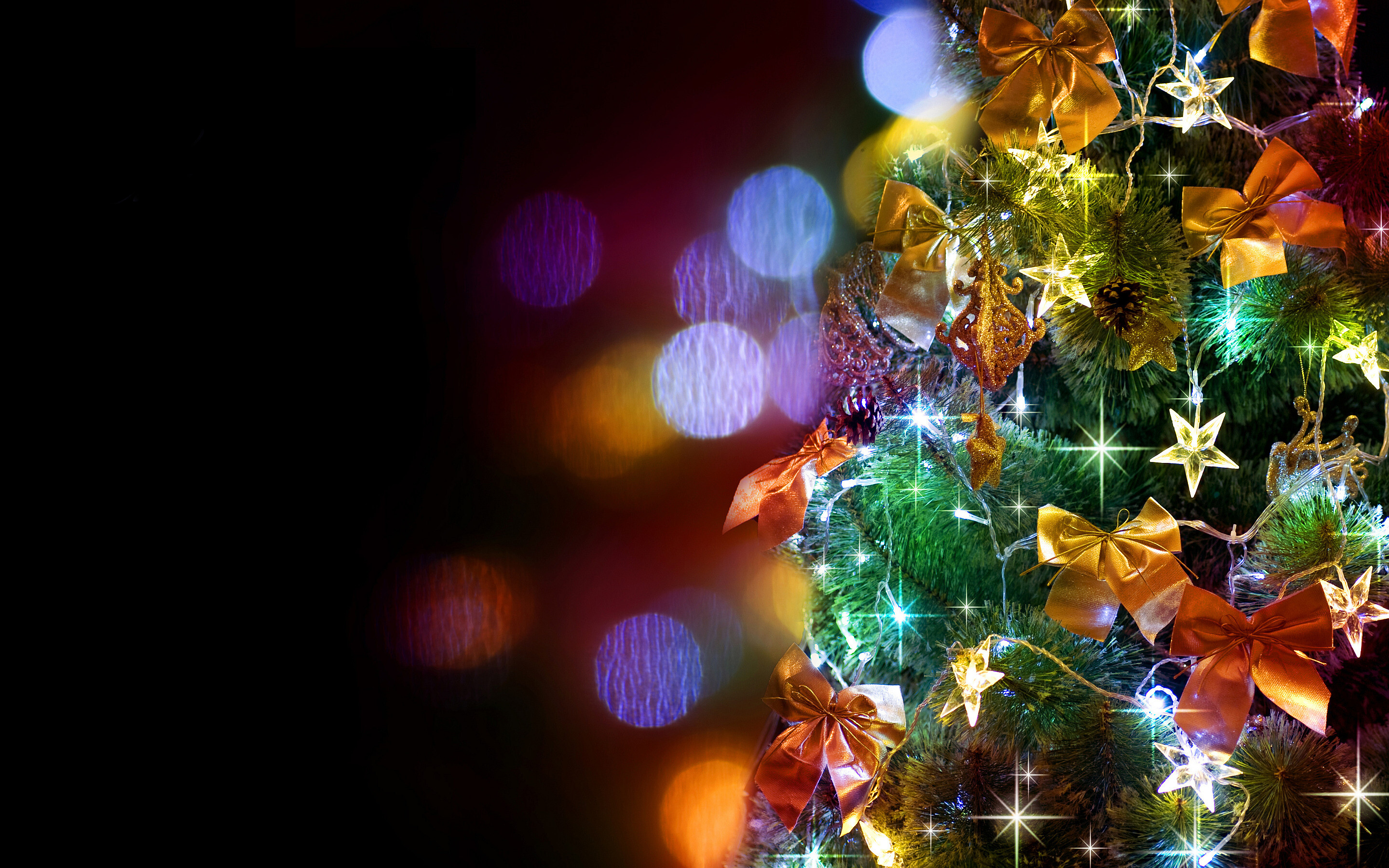 Beautiful Christmas tree wallpaper, High definition, Festive decoration, Captivating visuals, 2880x1800 HD Desktop