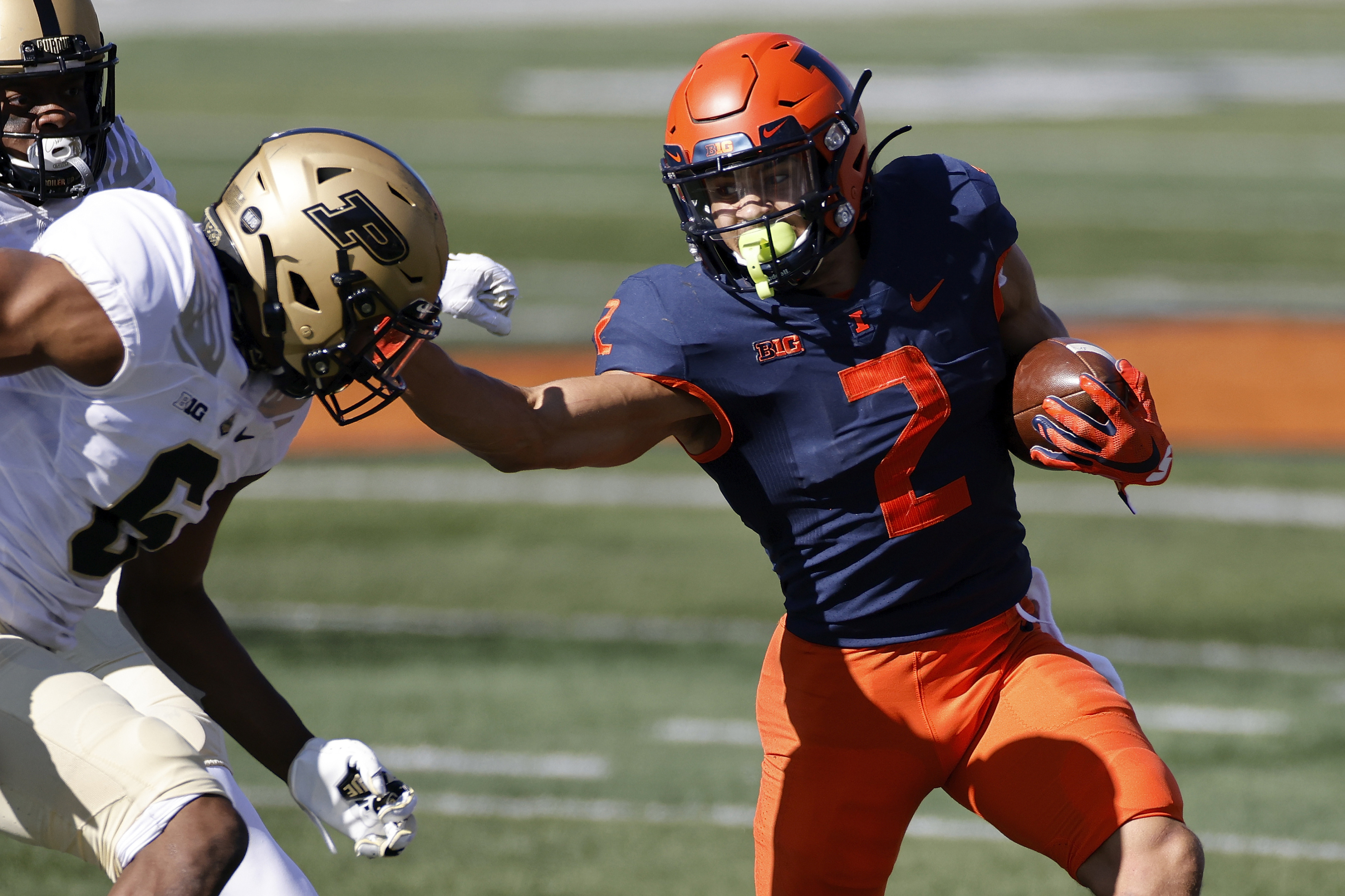 Chase Brown, Illinois Fighting Illini Football Wallpaper, 3200x2140 HD Desktop