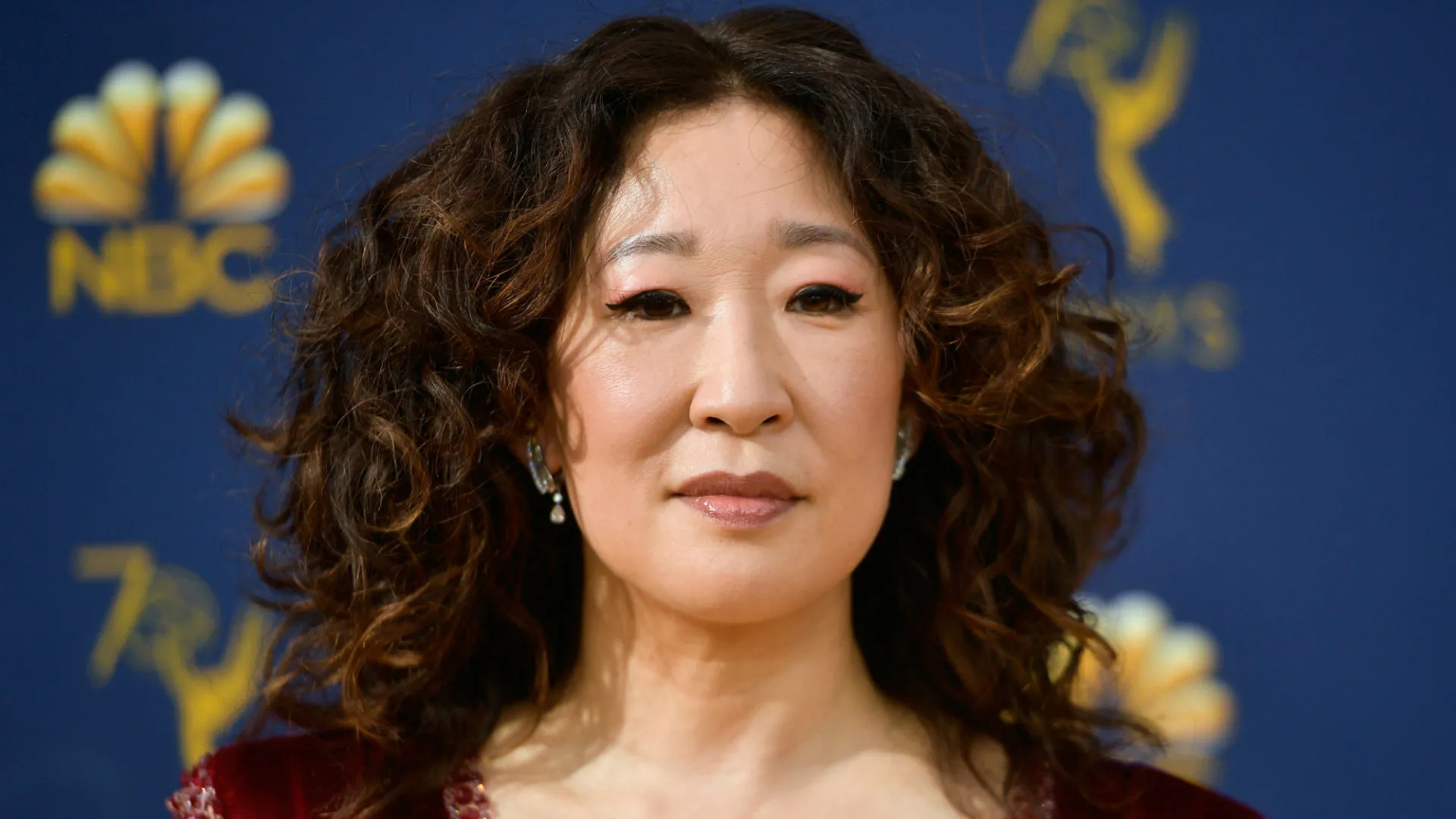 Sandra Oh, Emmy Award, Controversial loss, Fan response, 1920x1080 Full HD Desktop