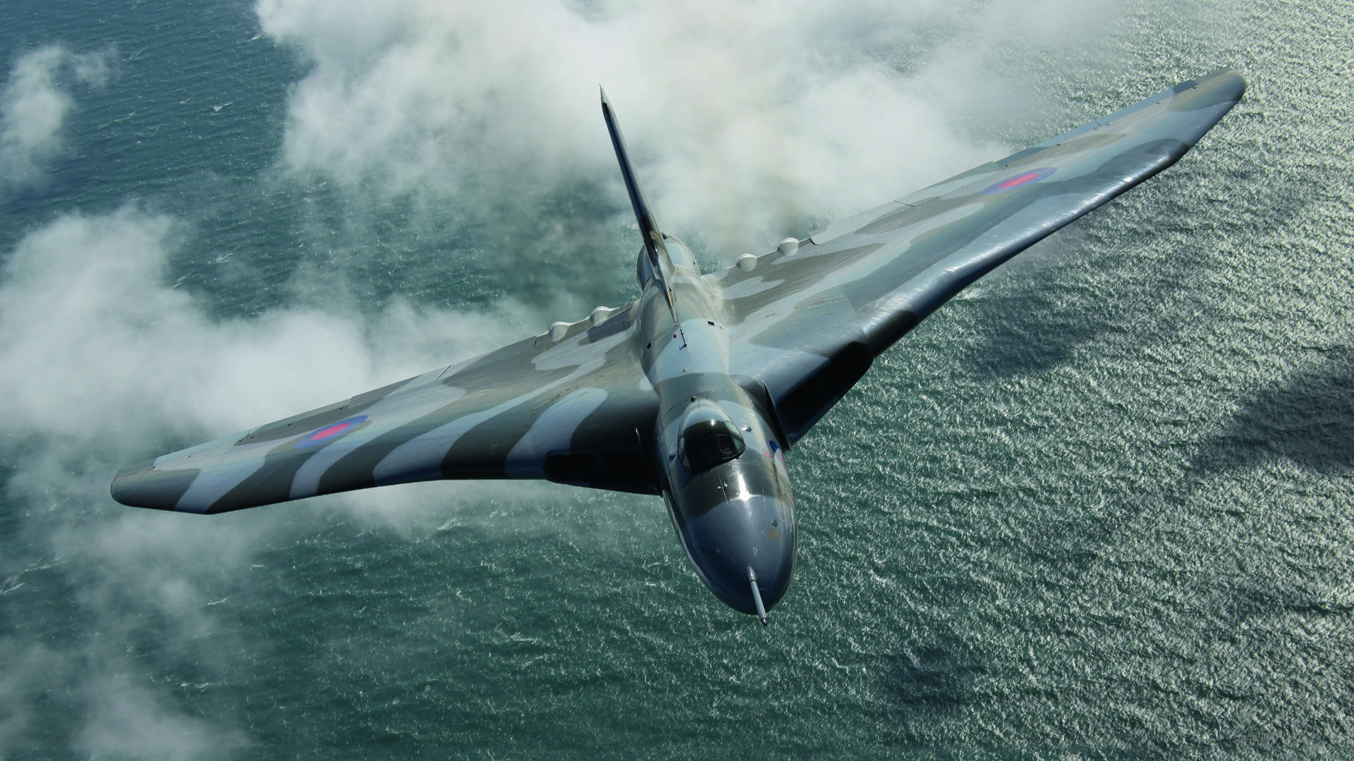 Forged in fire, Avro Vulcan, Test of strength, Unbreakable resilience, 1920x1080 Full HD Desktop