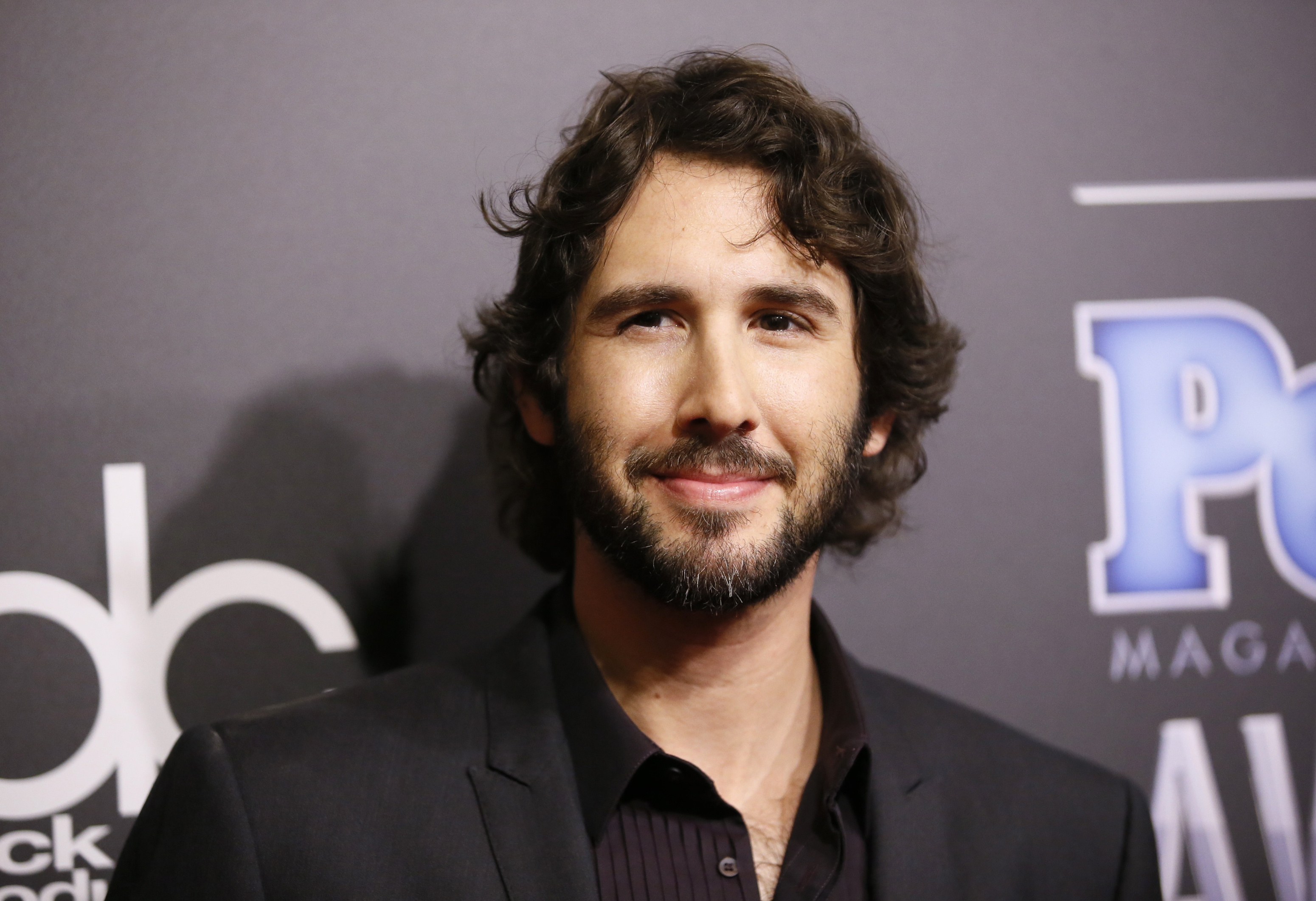 Josh Groban music, Gay rumors, Fox news, 3100x2130 HD Desktop