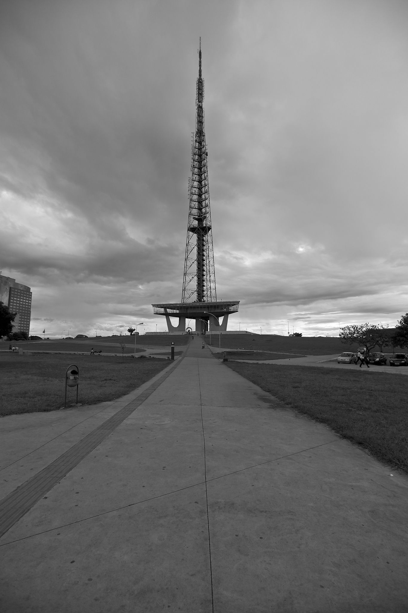 Braslia, TV Tower, Architectural icons, Urban art, 1370x2050 HD Phone