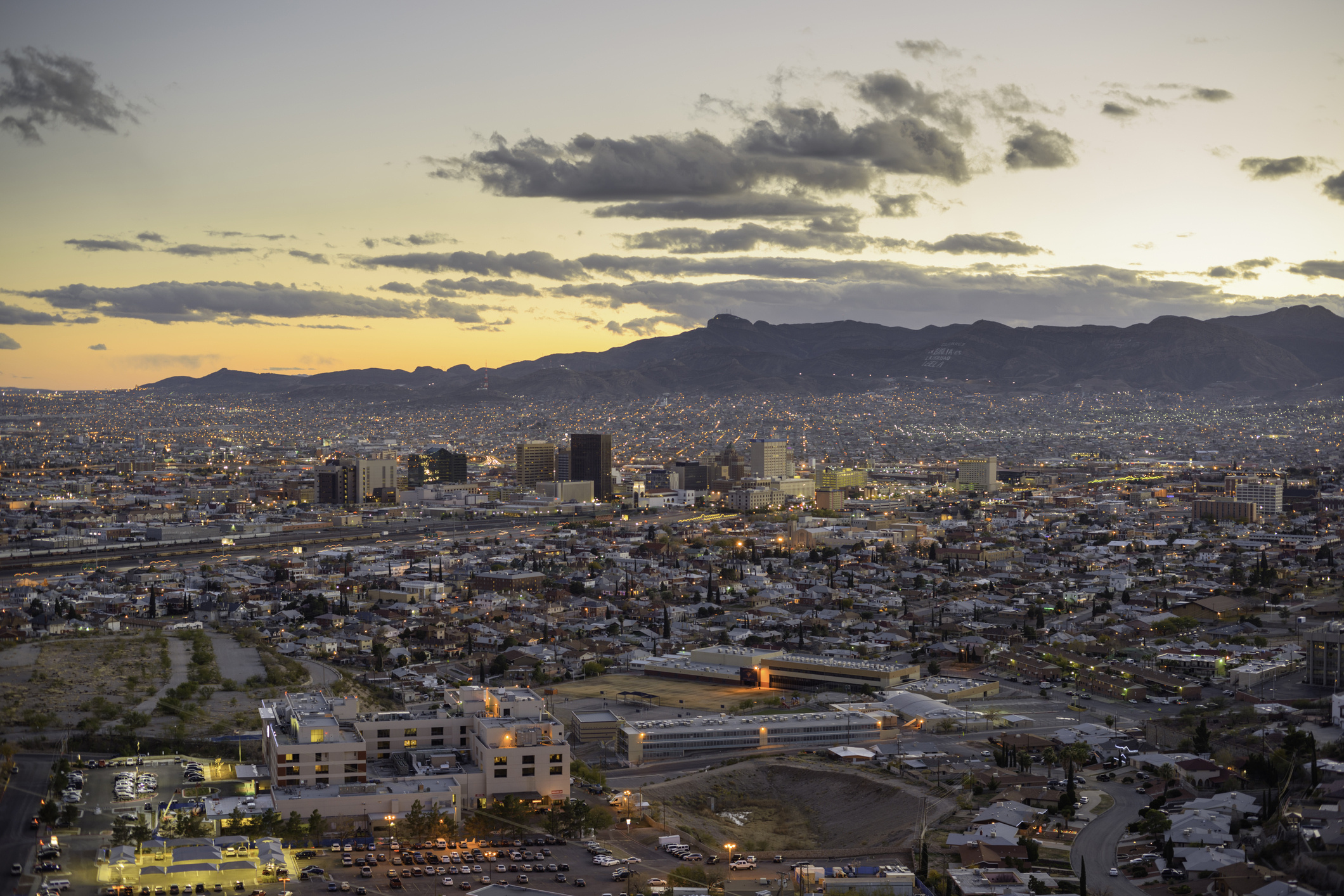 El Paso travels, Martinez, Martinez, 2120x1420 HD Desktop