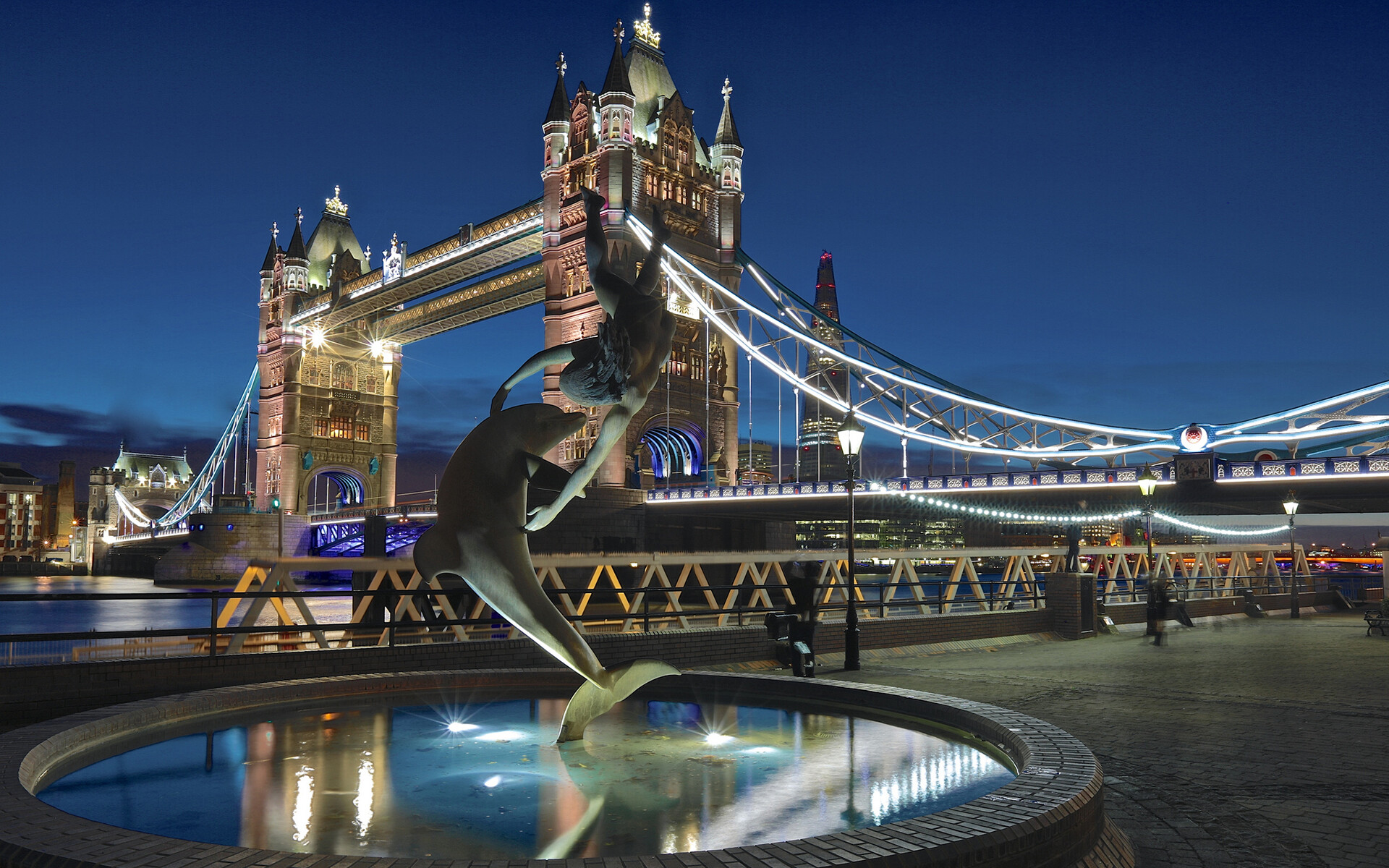 London Bridge, Tower Bridge, Night fountain dolphin, 1920x1200 HD Desktop