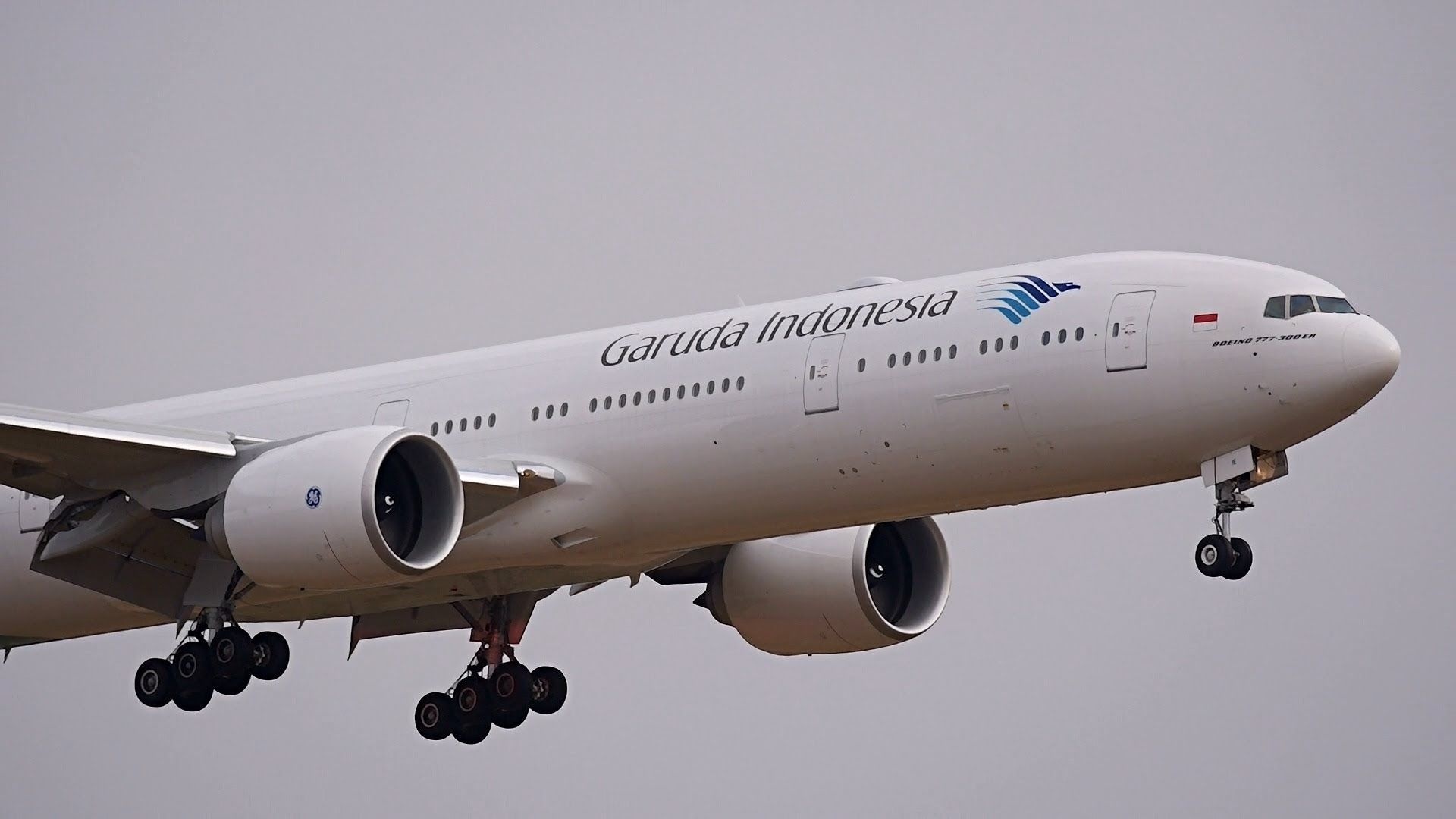 Garuda Indonesia, Boeing 777-300ER, NRTRJAA takeoff, Indonesia, 1920x1080 Full HD Desktop