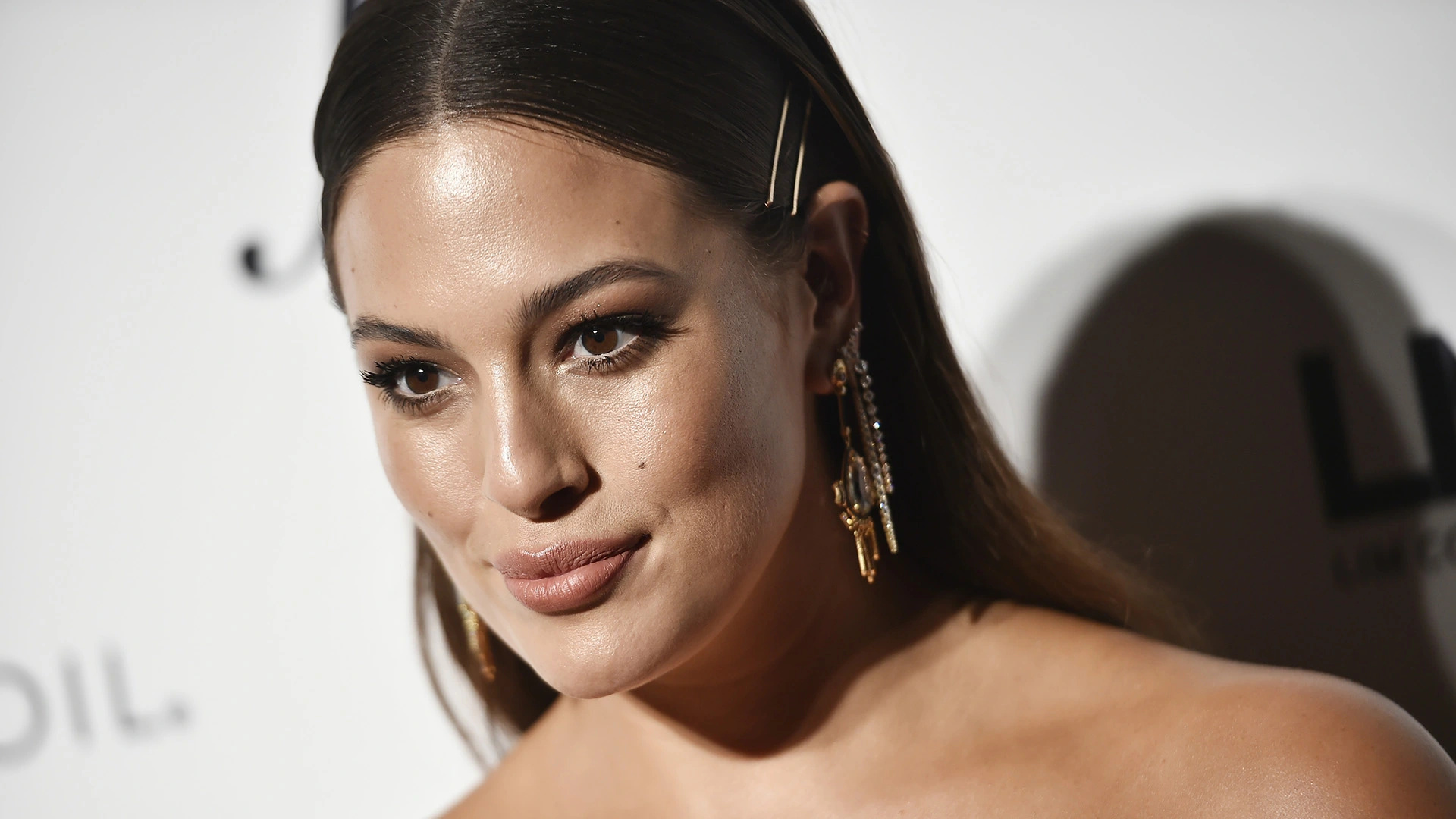 Harper's Bazaar Summer 2020 cover, Swoon-worthy, StyleCaster, Ashley Graham, 1920x1080 Full HD Desktop