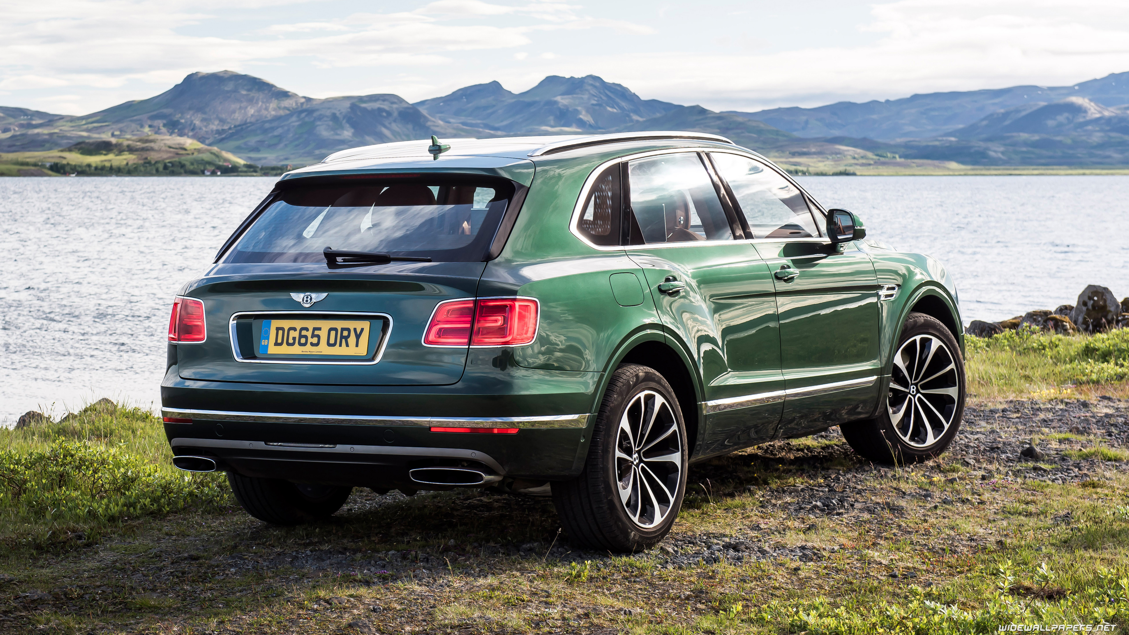 Bentley Bentayga (Auto), Unparalleled luxury, Opulent design, SUV masterpiece, 3840x2160 4K Desktop