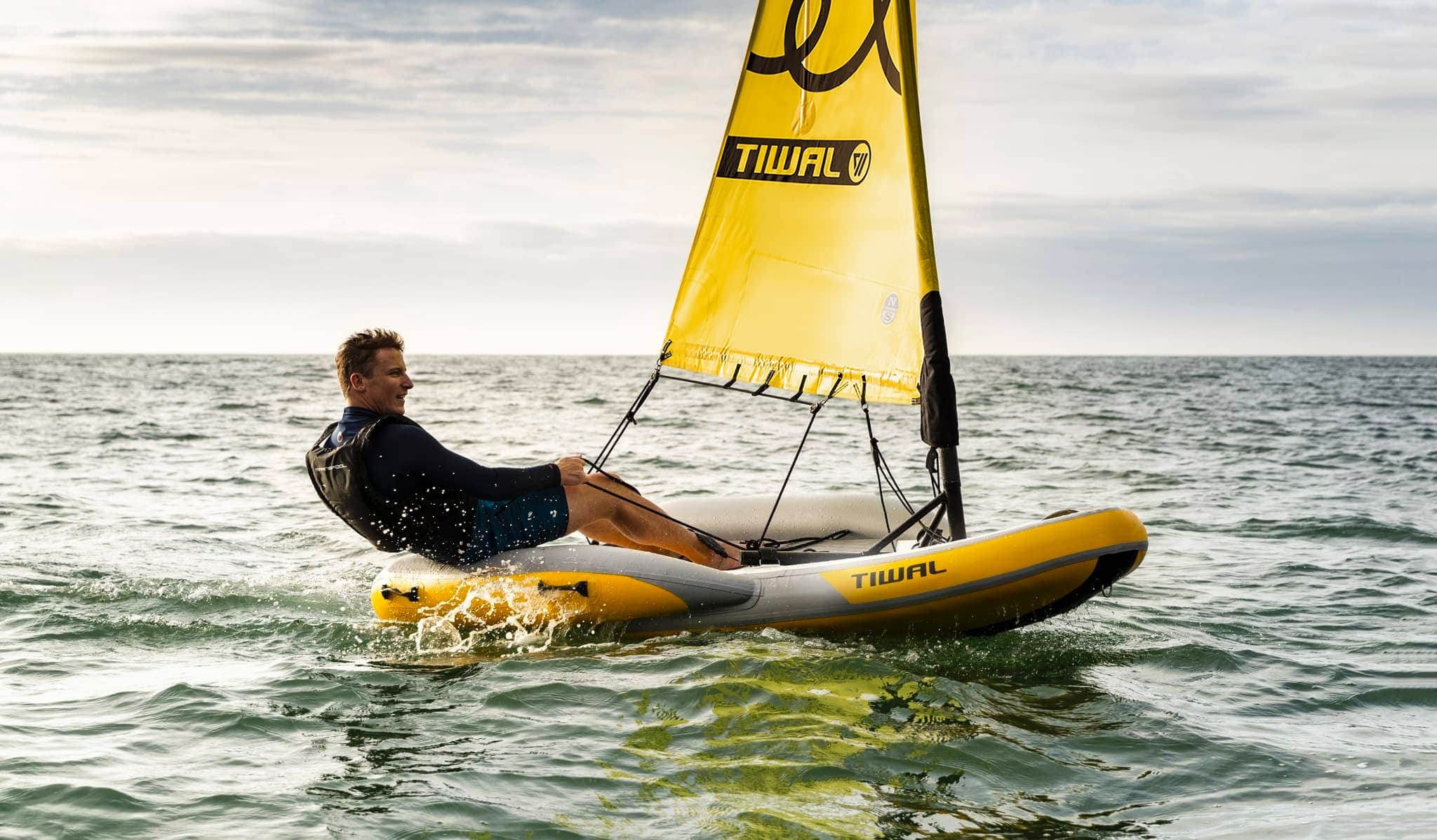 Tiwal 2 sailing dinghy, Family fun, Transportable boat, Easy to use, 2050x1200 HD Desktop