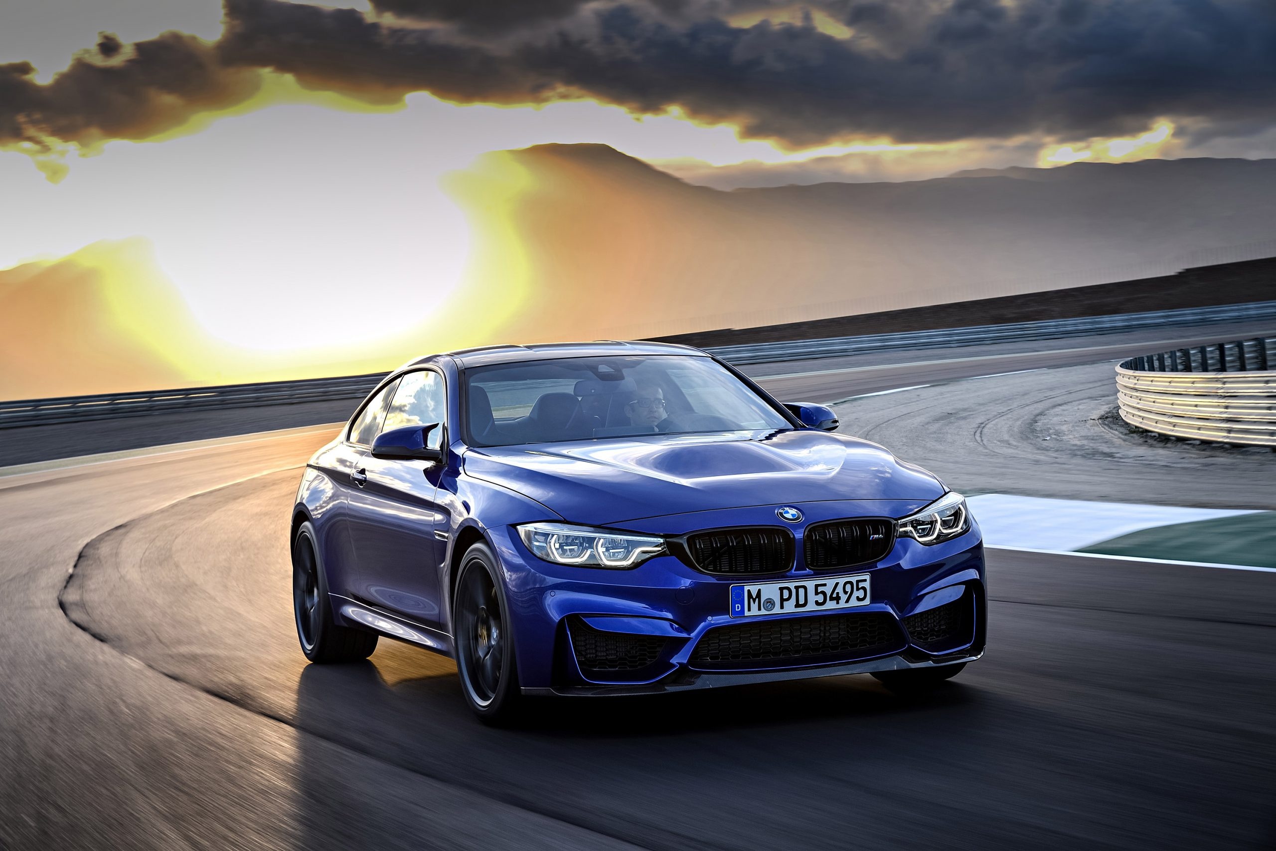 BMW M4, 2018 model, CS variant, 2560x1710 HD Desktop