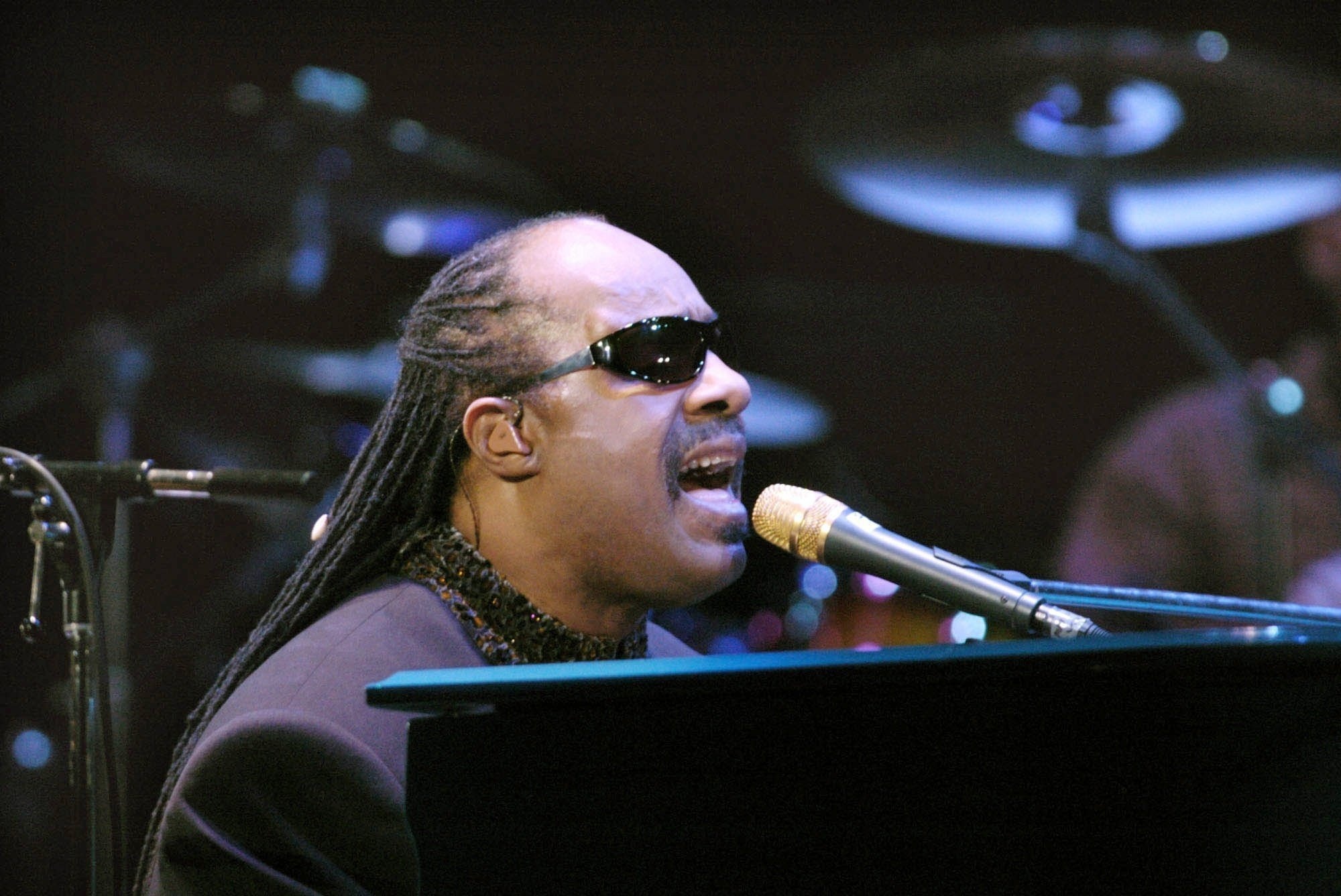 Stevie Wonder, Photo gallery, 2000x1340 HD Desktop