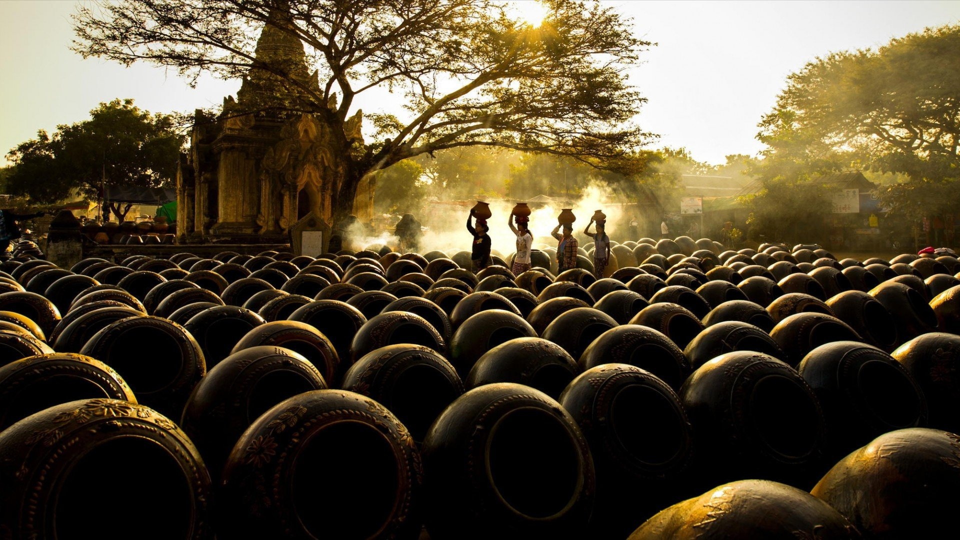 Indonesian culture, Temples and vases, Beautiful wallpapers, Serene backgrounds, 1920x1080 Full HD Desktop