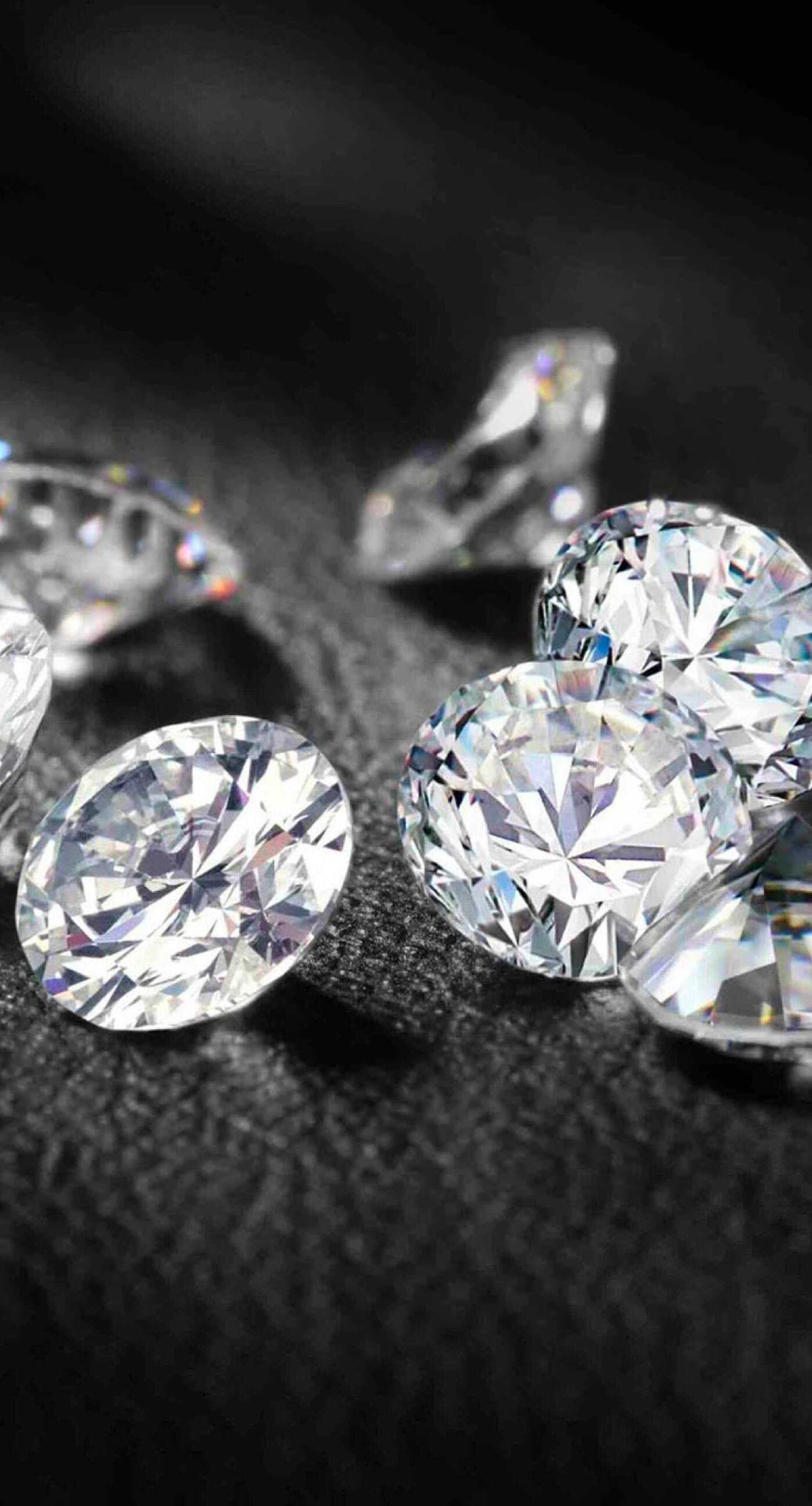 White diamond wallpaper, Pristine brilliance, Luxurious gem, Symbol of purity, 1400x2600 HD Phone