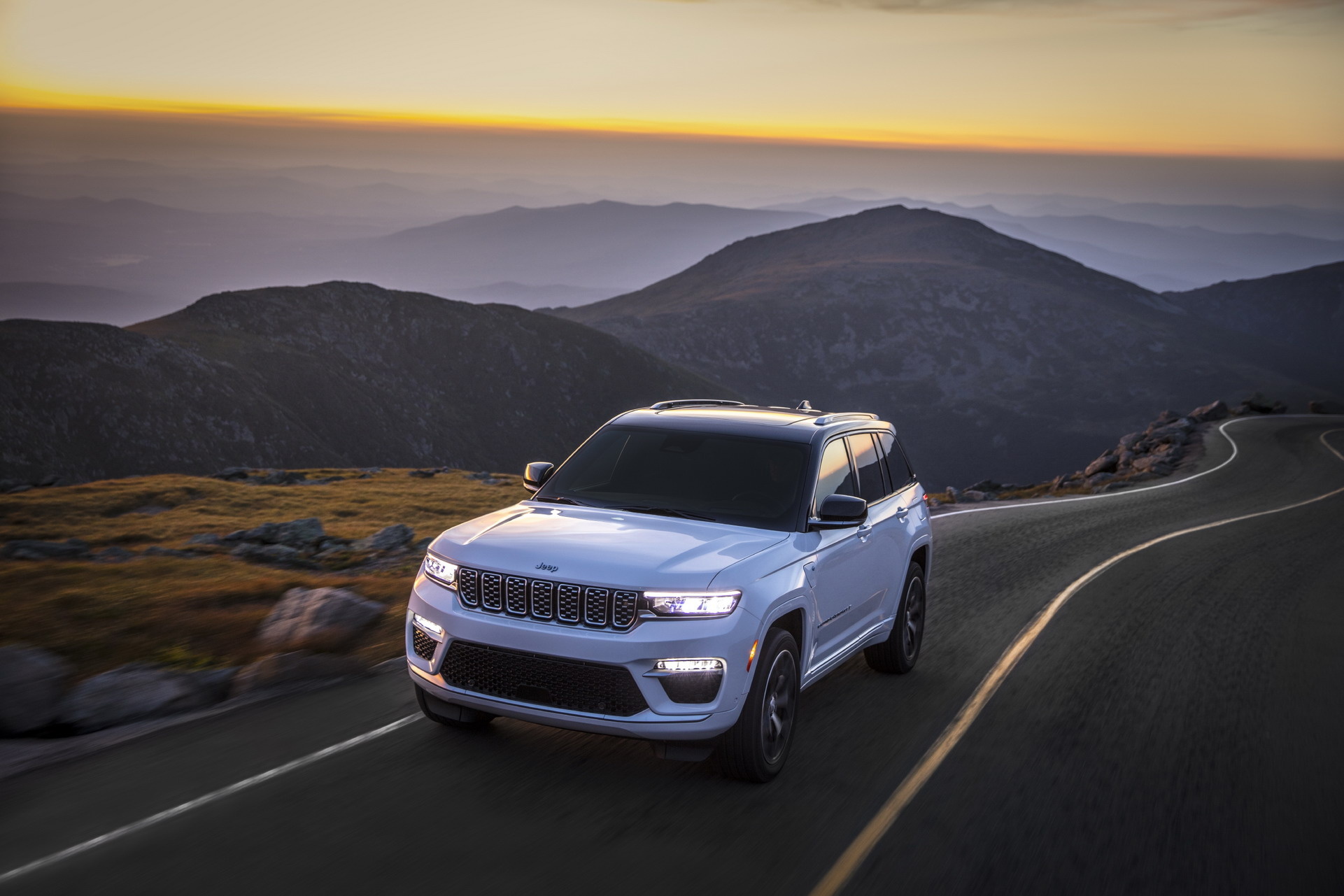 L Summit Reserve 2022, Jeep Cherokee Wallpaper, 1930x1290 HD Desktop