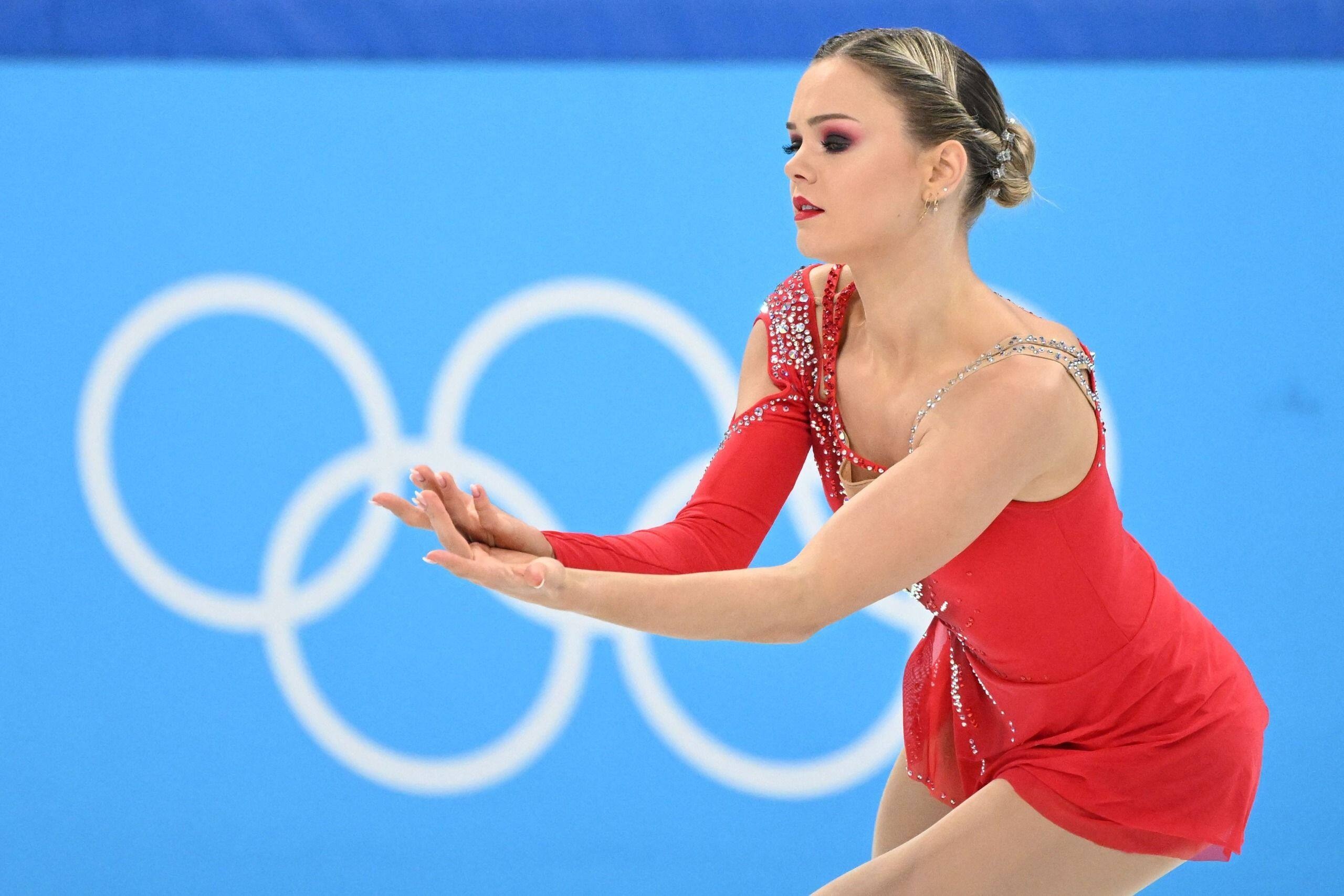 Loena Hendrickx, Seventh place, Figure skating, Competitive performance, 2560x1710 HD Desktop