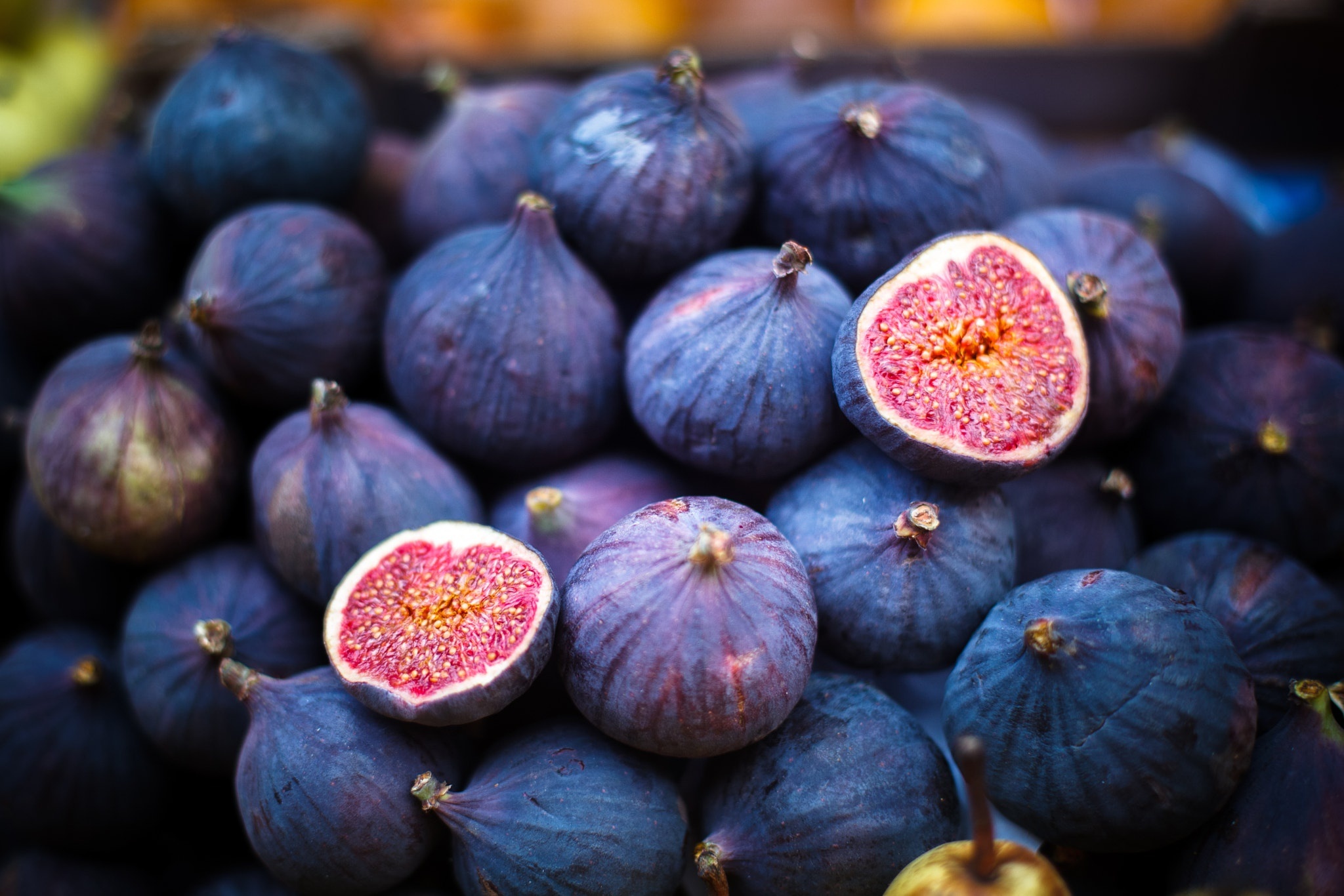 Captivating fig wallpapers, HD backgrounds, Vibrant colors, Exquisite details, 2050x1370 HD Desktop