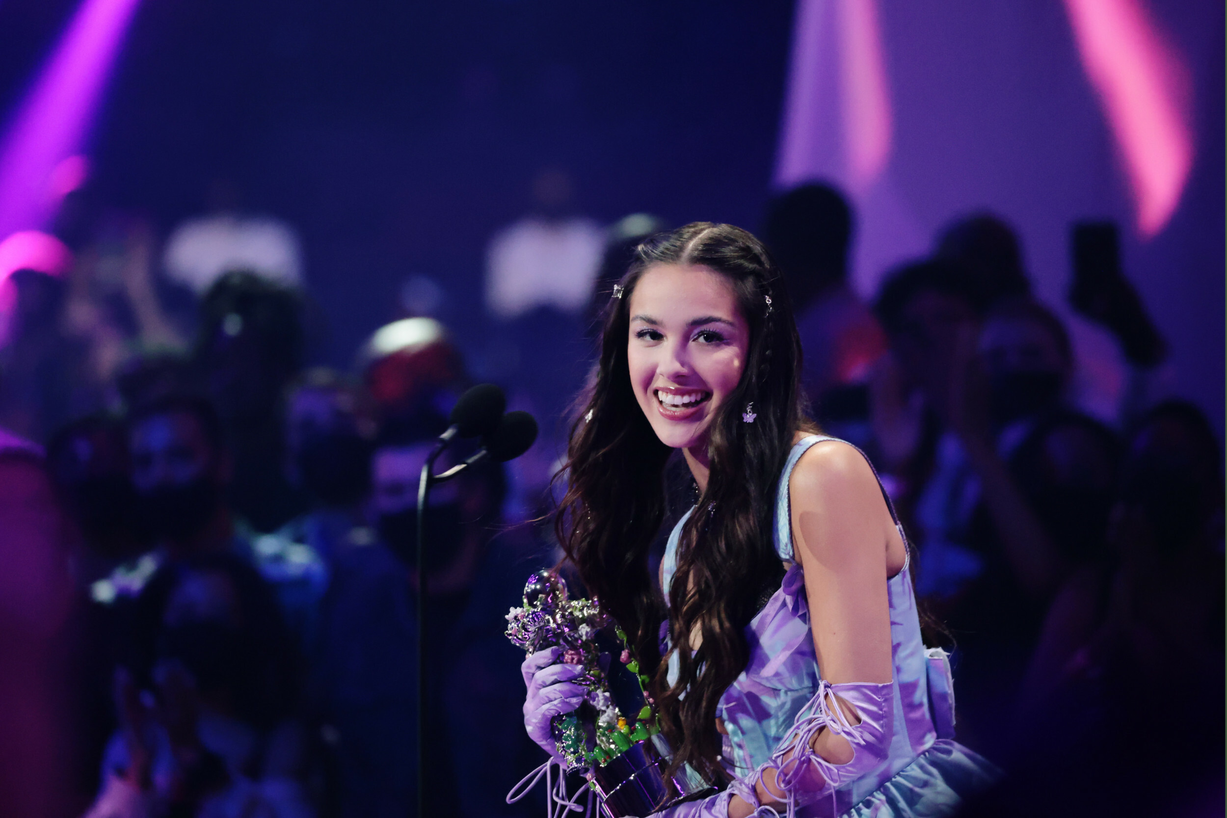 2021 MTV VMAs, Olivia Rodrigo Wallpaper, 2500x1670 HD Desktop