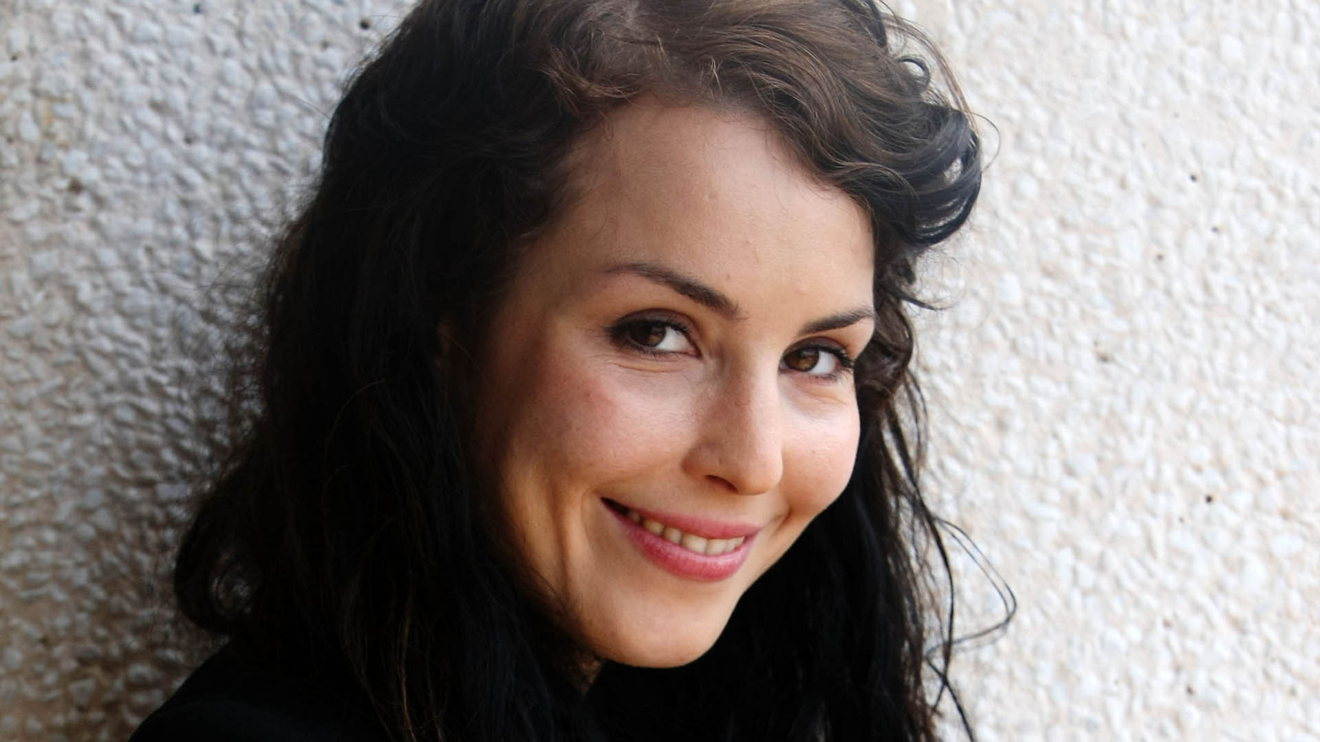 Noomi Rapace, Wallpapers images, Photos pictures, Pictures backgrounds, 1920x1080 Full HD Desktop
