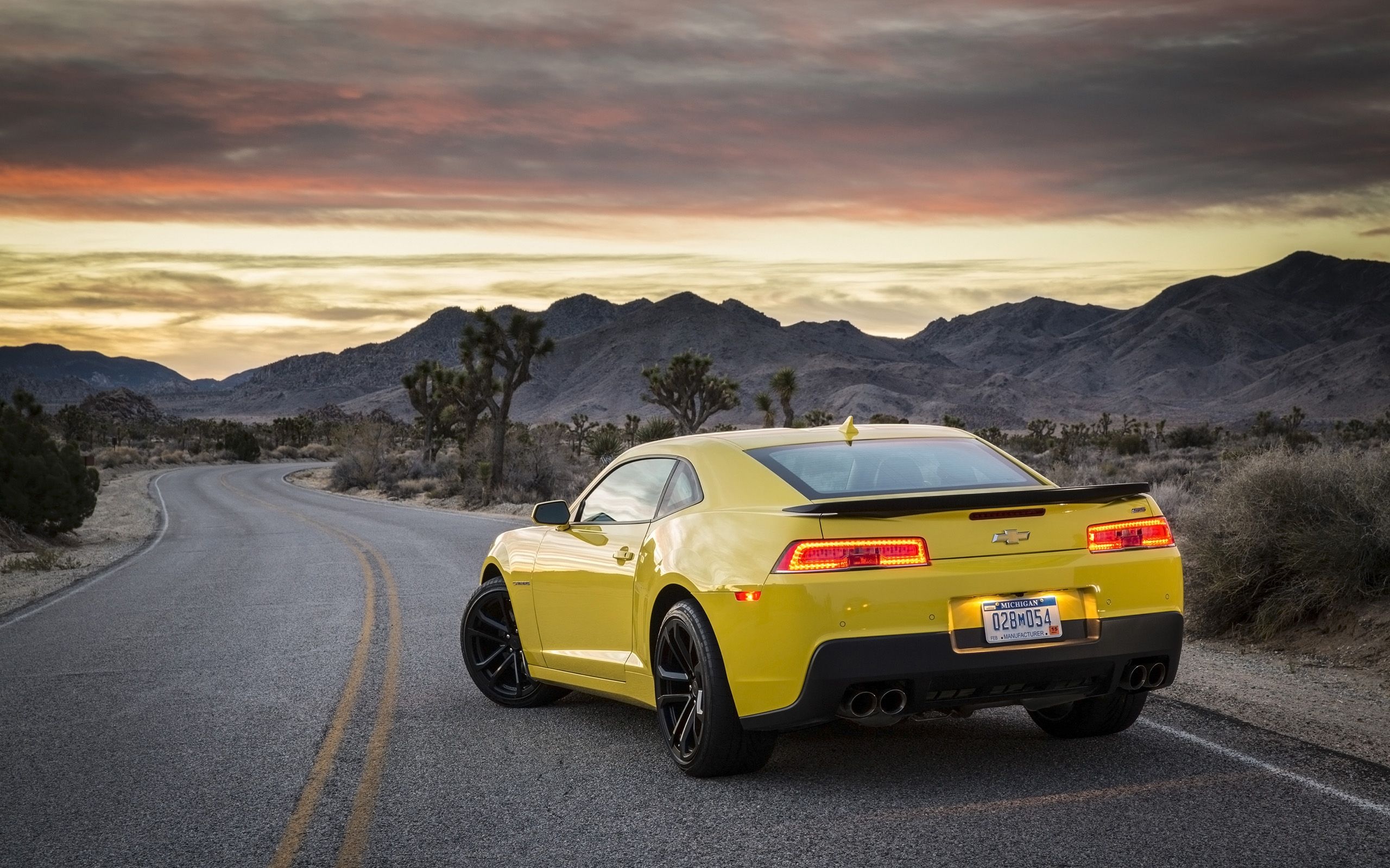 Chevrolet Camaro, 2014 wallpapers, Classic muscle, Timeless beauty, 2560x1600 HD Desktop