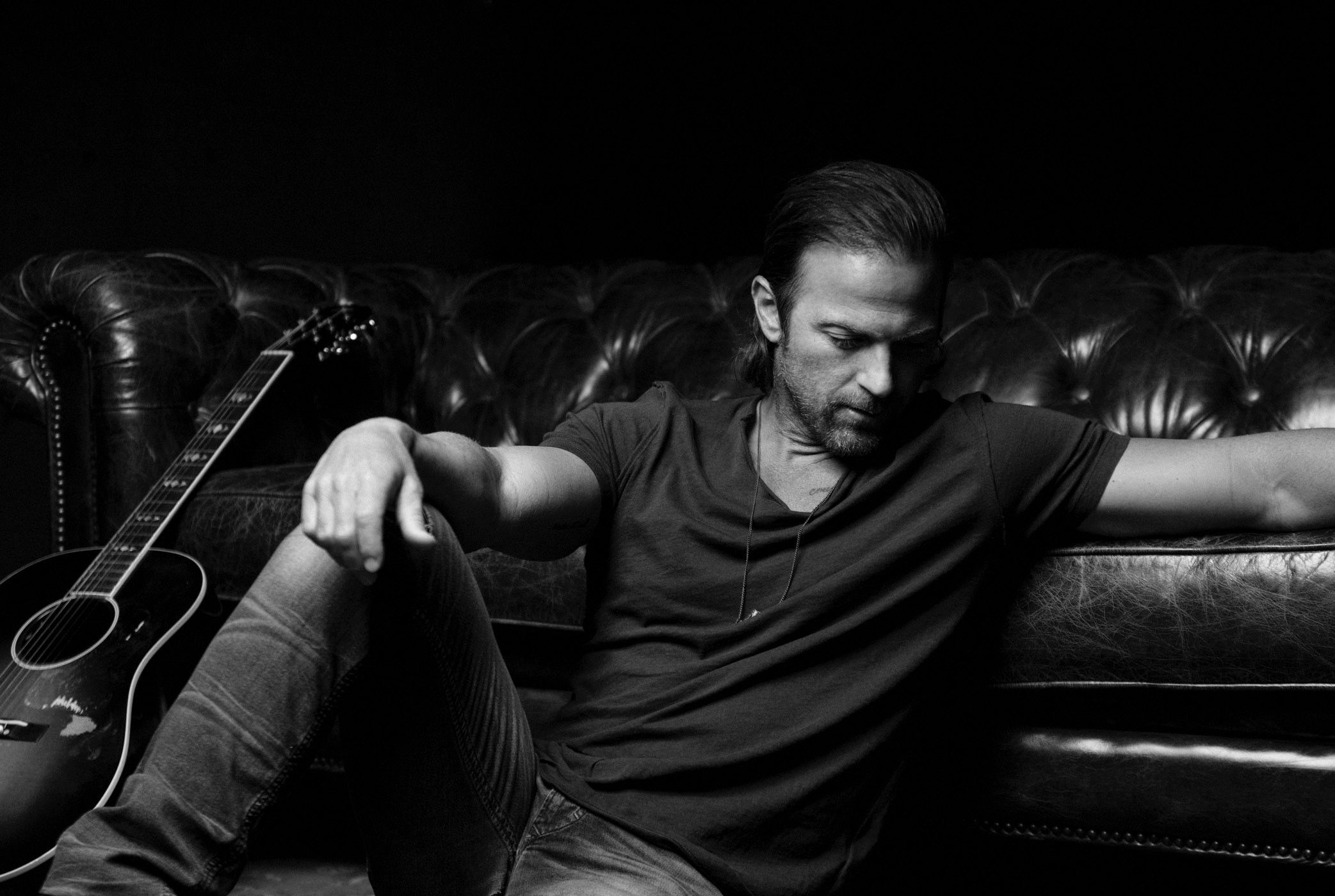 Monochrome, Kip Moore Wallpaper, 2090x1400 HD Desktop