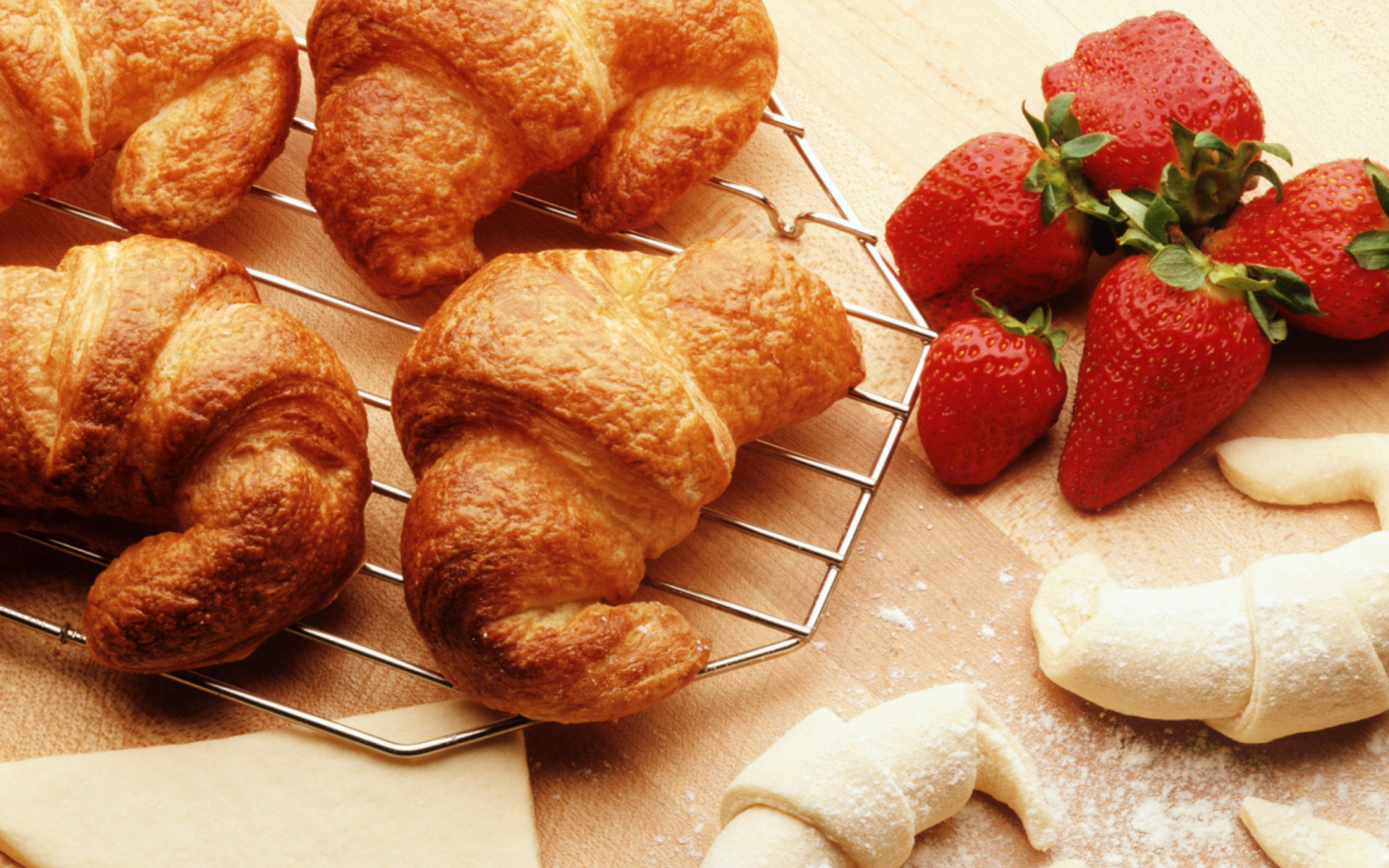 Croissants and strawberries, Widescreen desktop wallpaper, Full HD, Mouthwatering, 1920x1200 HD Desktop