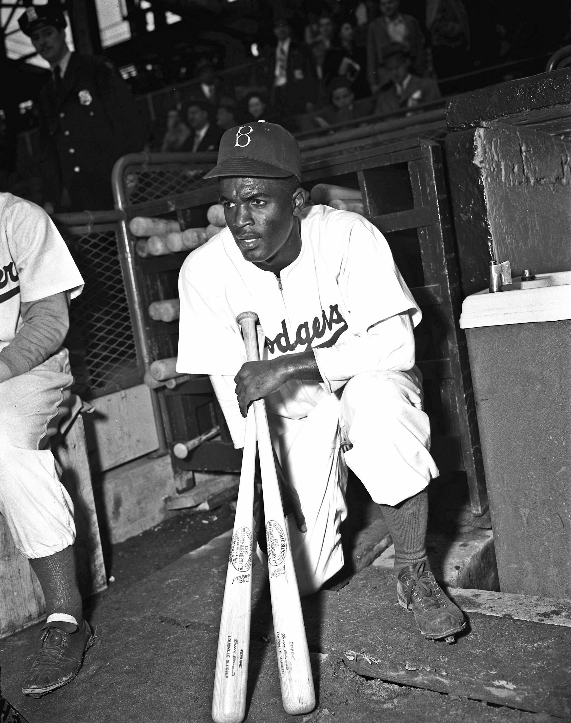 Brooklyn Dodgers, Jackie Robinson, Baseball's milestone, Color barrier, 1980x2500 HD Phone