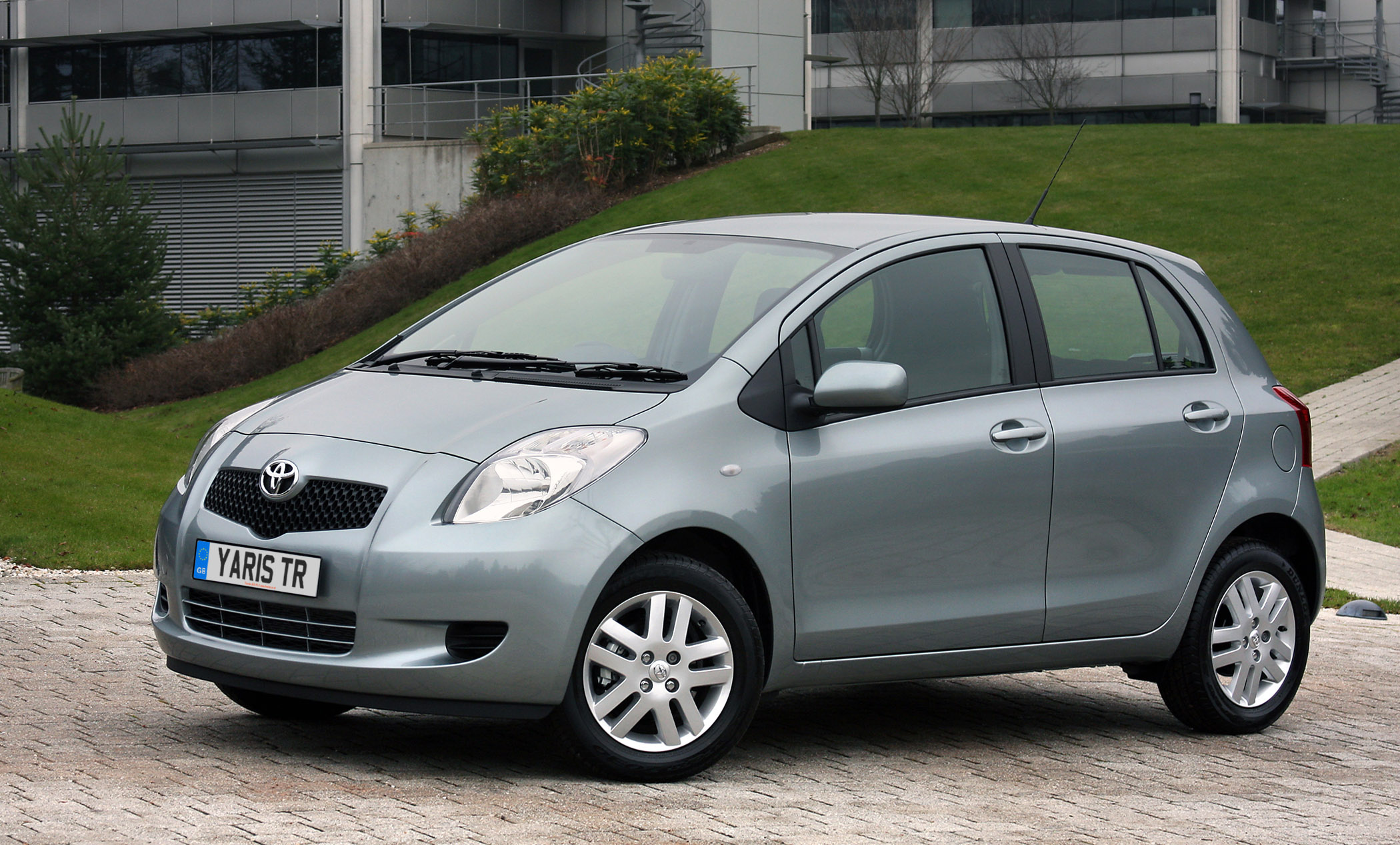 TR 2007, Toyota Yaris Wallpaper, 2100x1270 HD Desktop