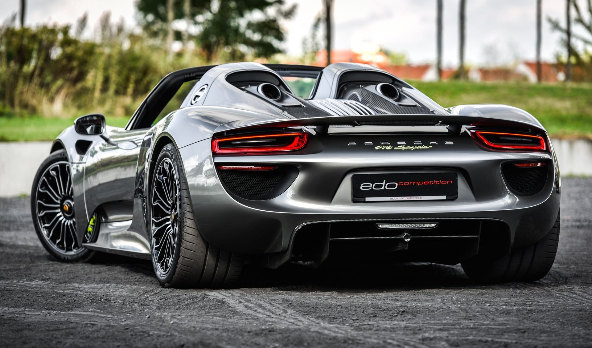 edo competition Porsche 918 Spyder, Top-exit exhaust pipes, Carbon fiber rear diffuser, HD Desktop wallpaper