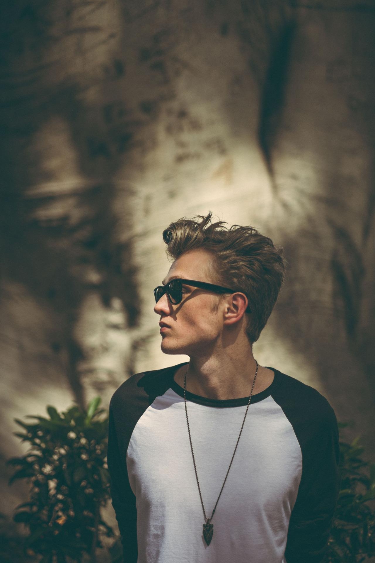 Tristan Evans, The Vamps Wallpaper, 1280x1920 HD Phone