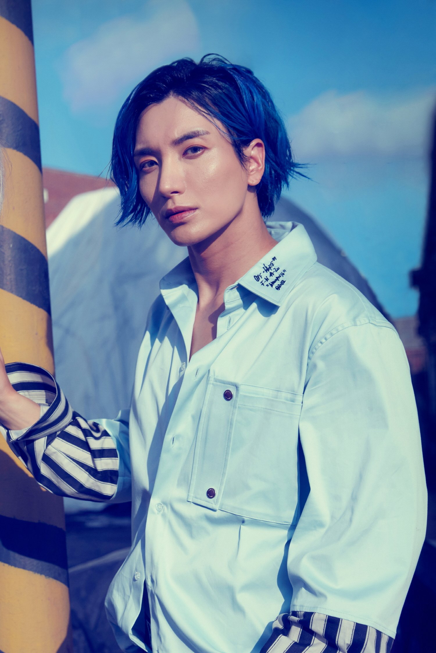 Leeteuk, Image 208595, Asiachan Kpop, Korean singer, 1500x2250 HD Phone