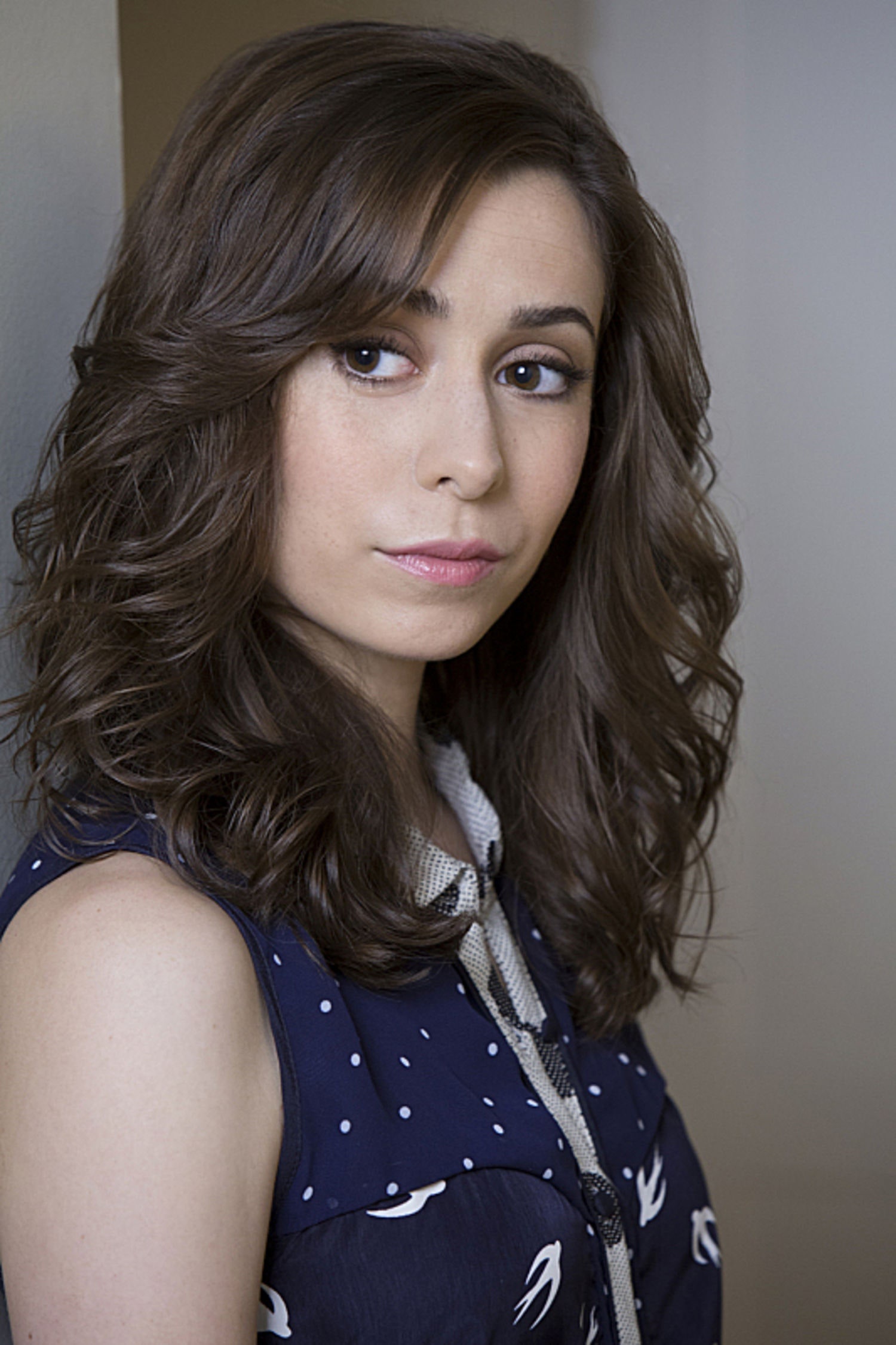 Cristin Milioti, How I Met Your Mother, Glamorous celebrity, Versatile talent, 1500x2260 HD Phone