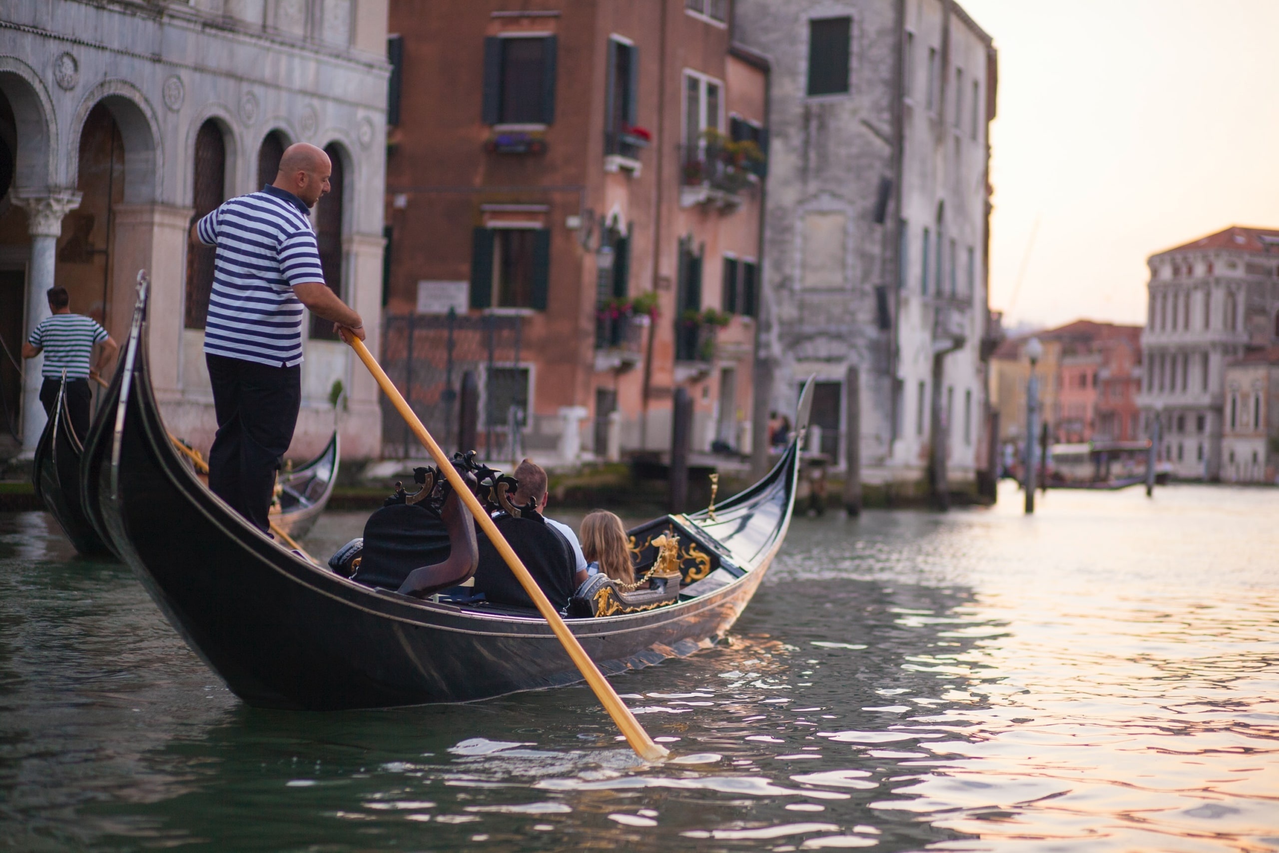 Venetian gondola, Traditional boat, Unique experience, Symbol of Venice, 2560x1710 HD Desktop